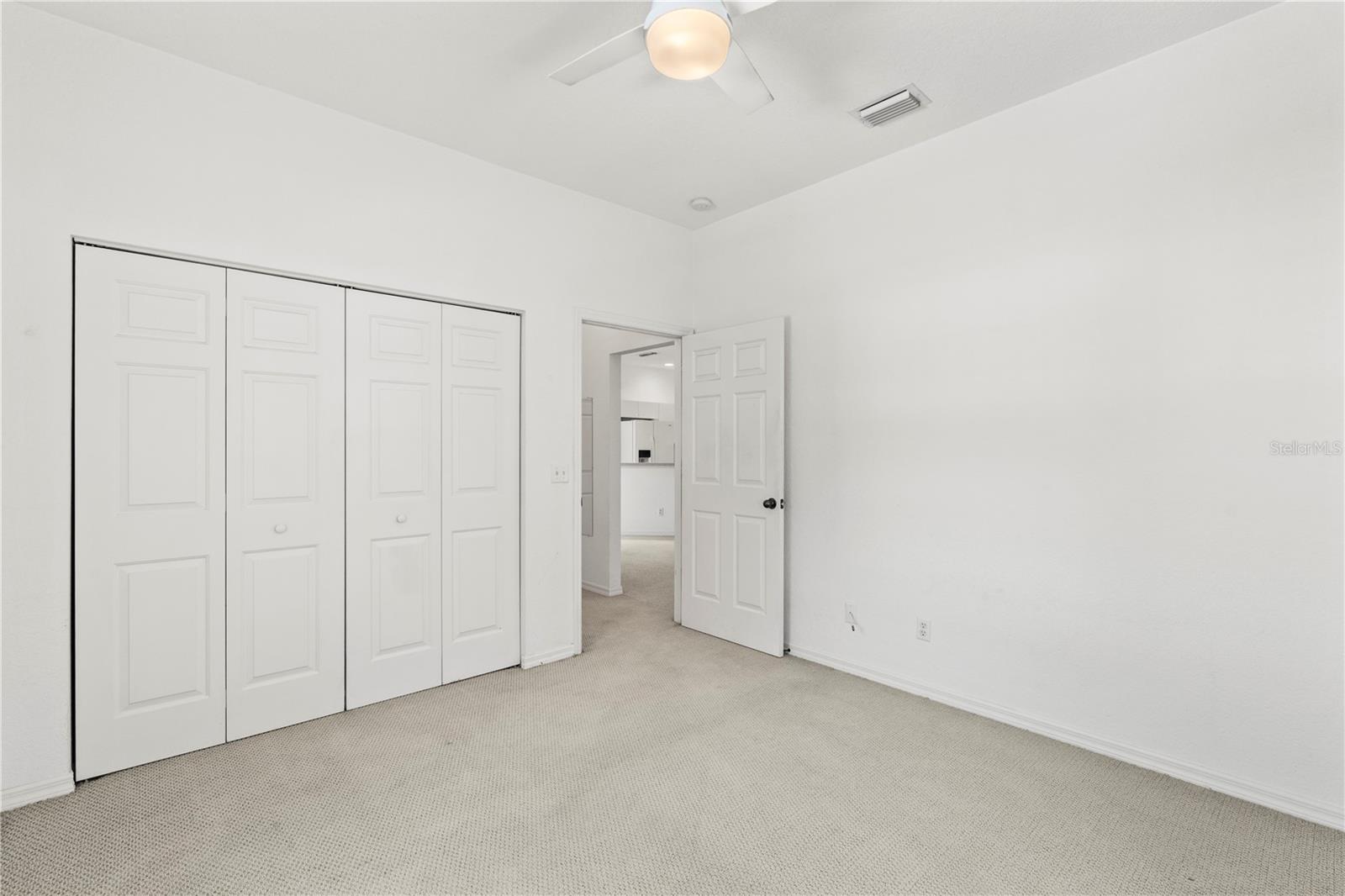 1577 RED OAK LN