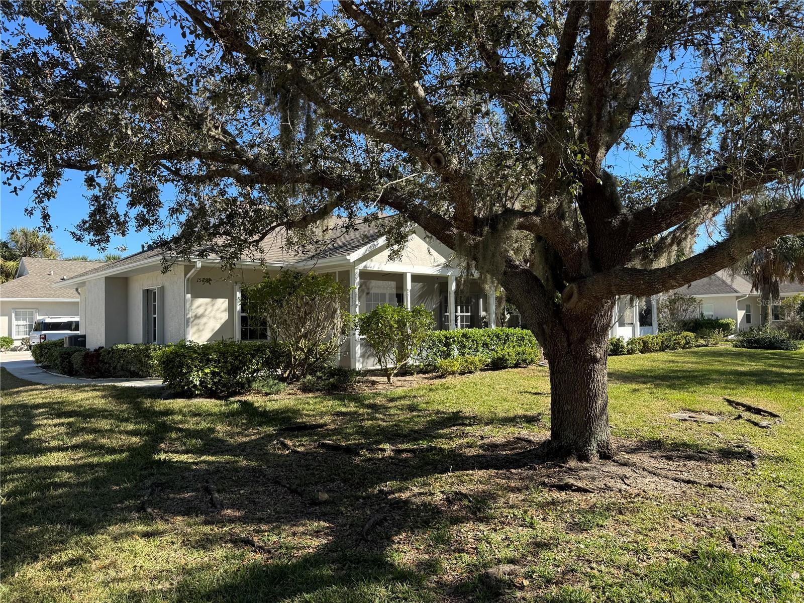 1577 RED OAK LN
