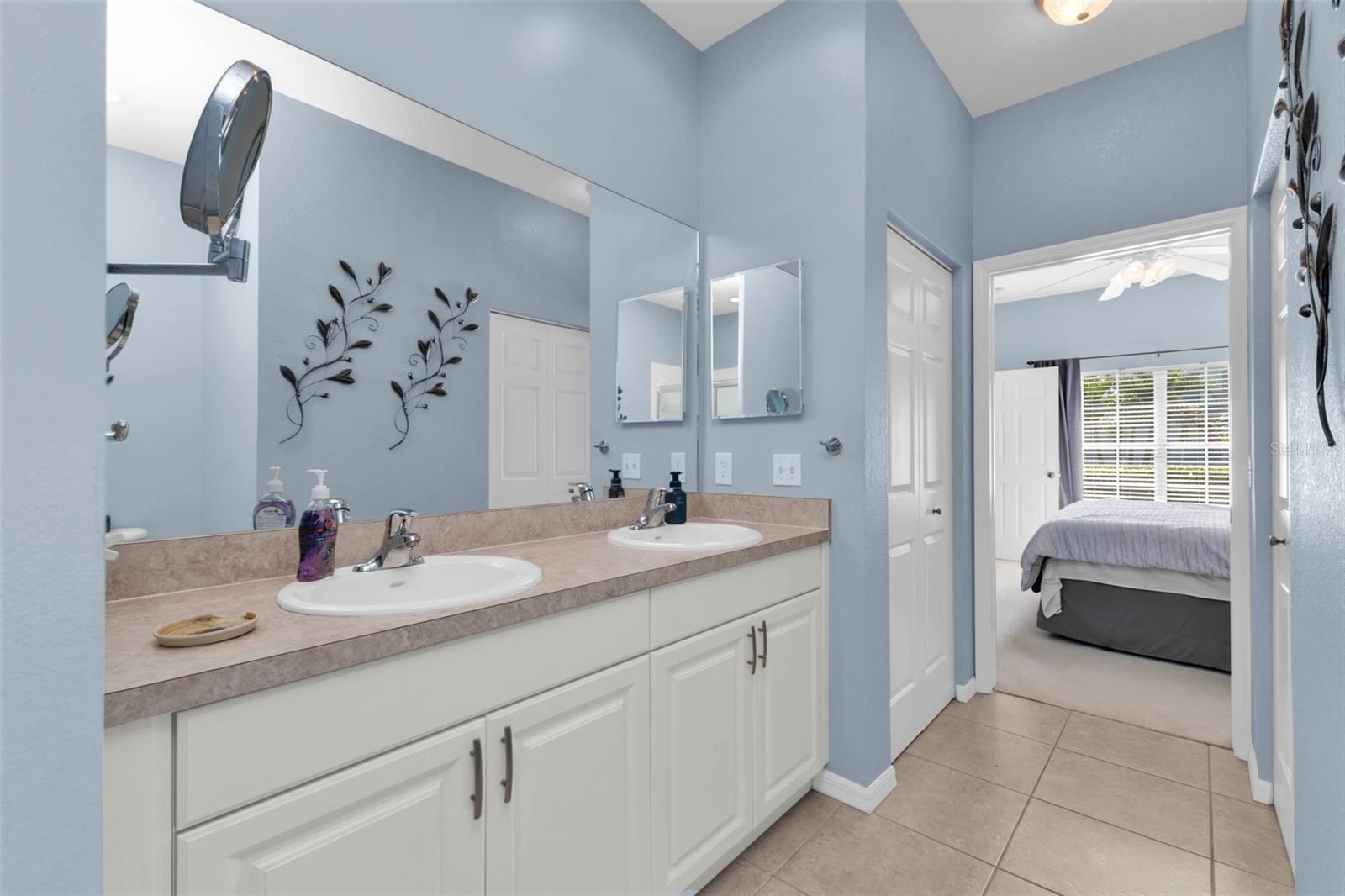 25538 HERITAGE LAKE BLVD