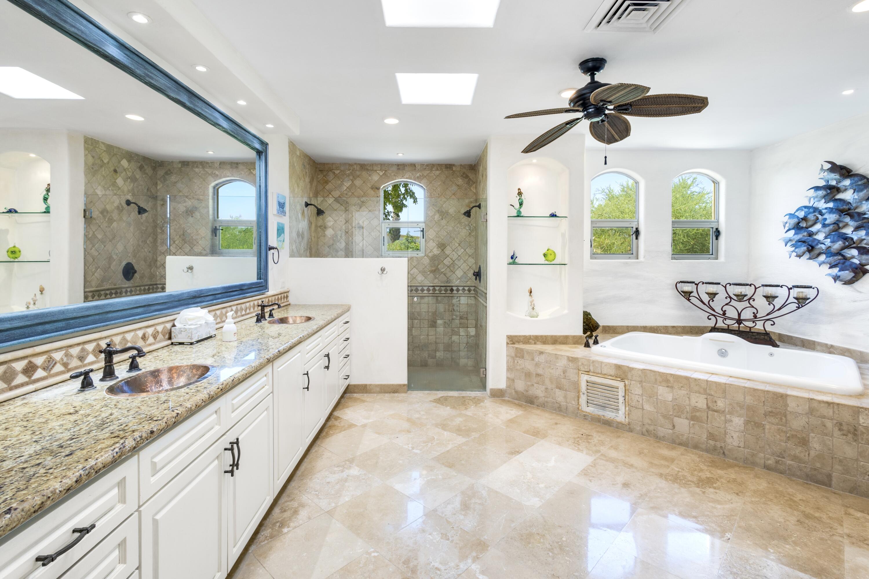 50 Cresta Del Mar, Villa Sabila