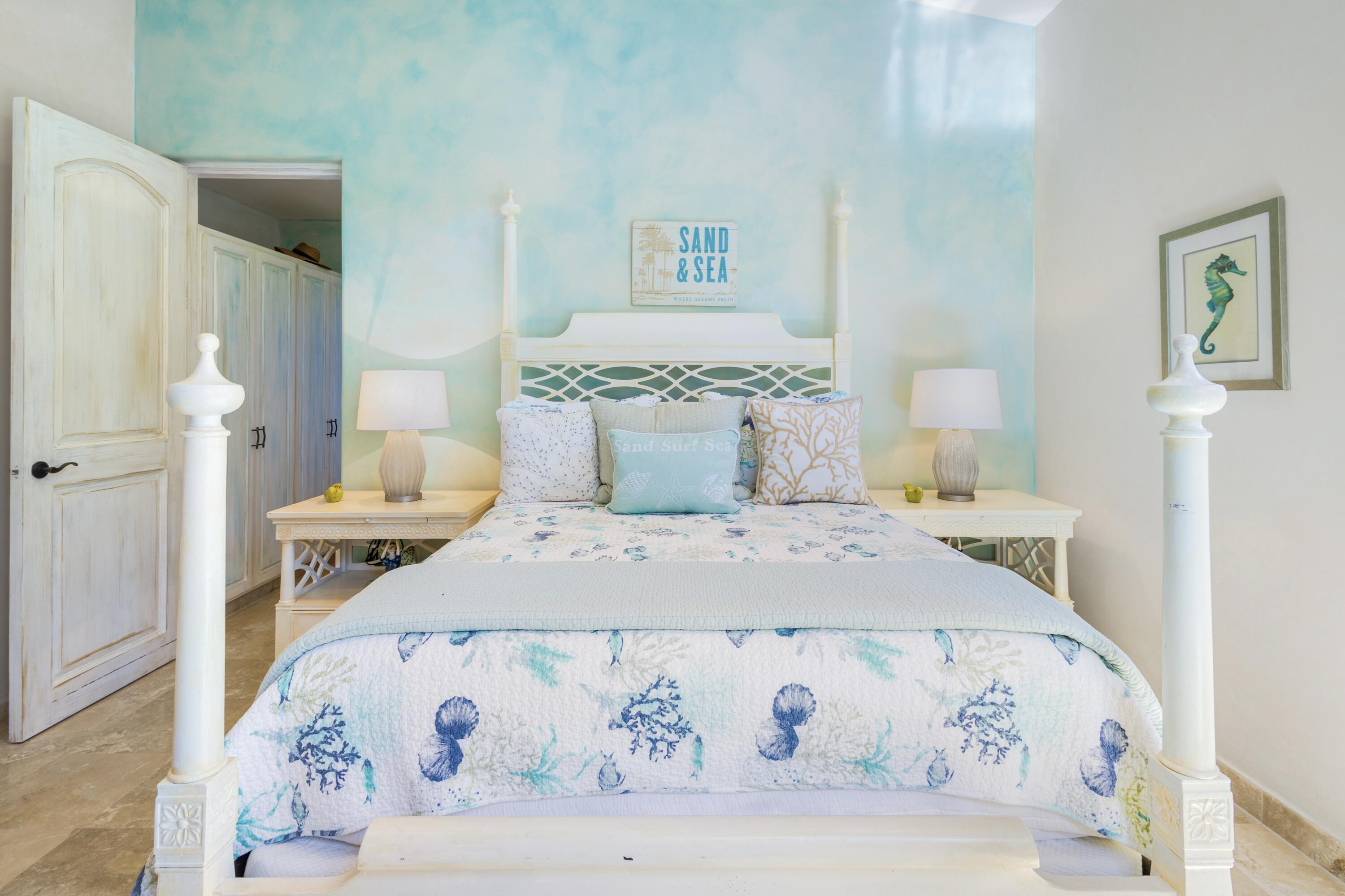 50 Cresta Del Mar, Villa Sabila