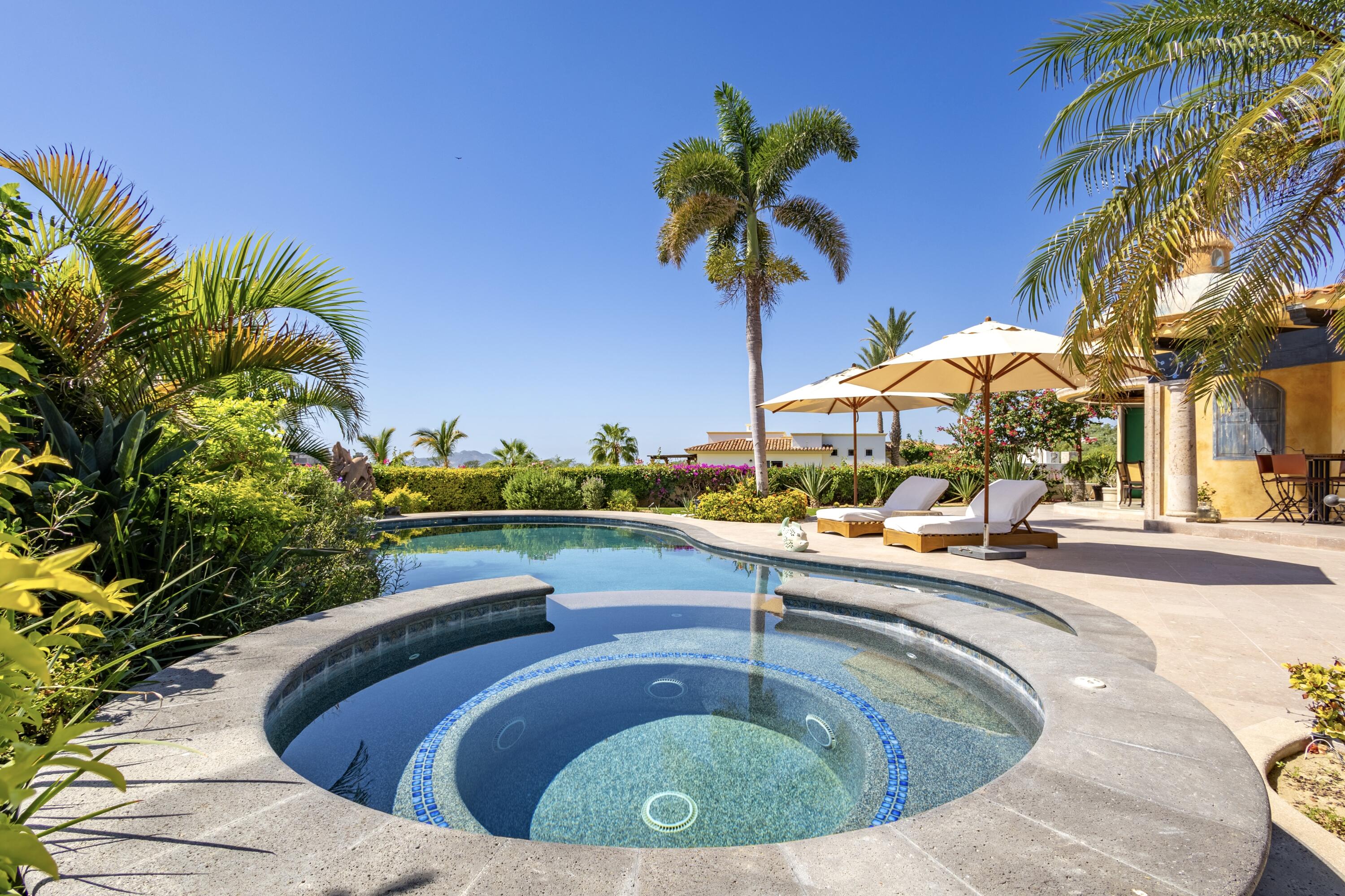 50 Cresta Del Mar, Villa Sabila