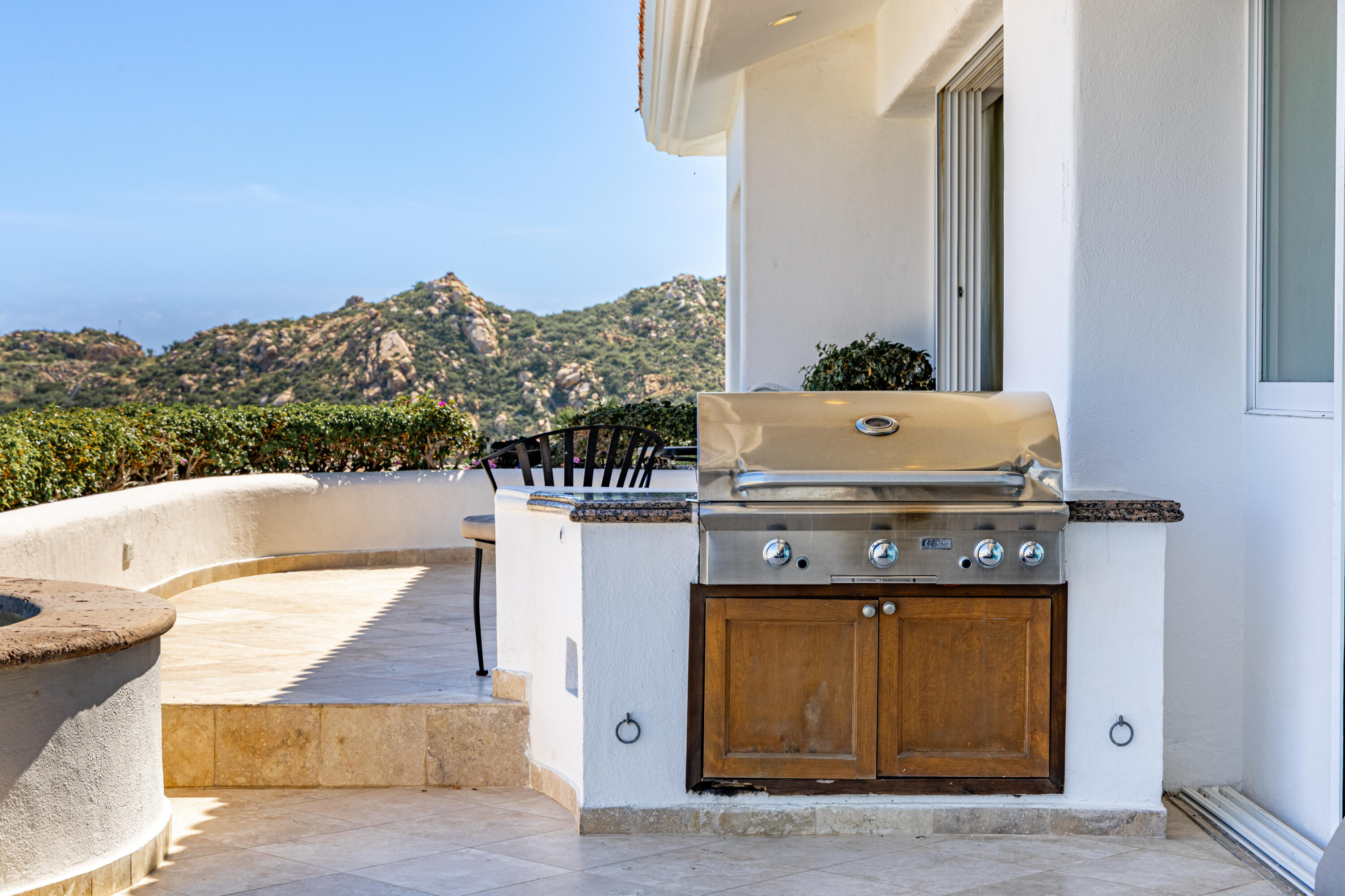 42 Camino Bonito Oriente Pedregal, Villa Leonetti