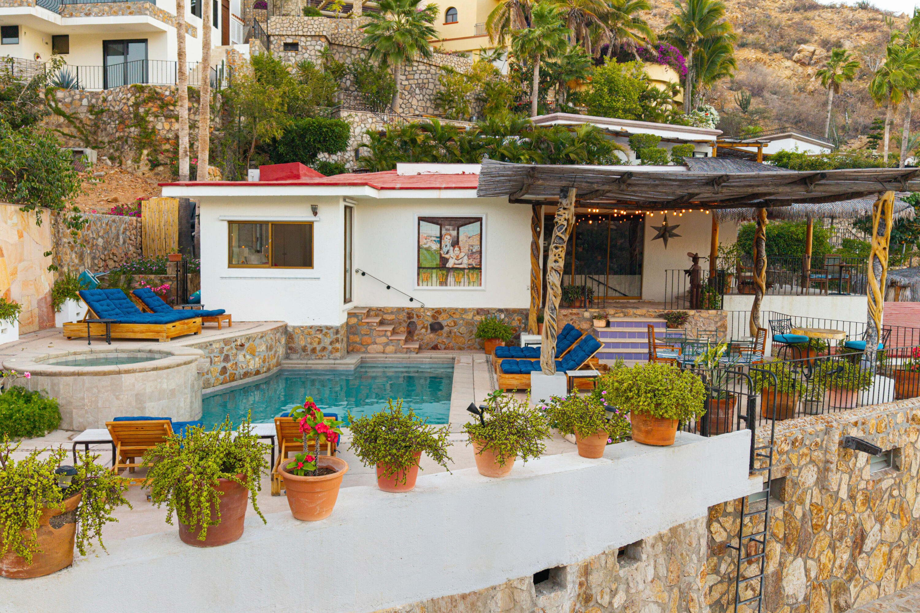 25 Camino Grande Pedregal, Villa Felicidad