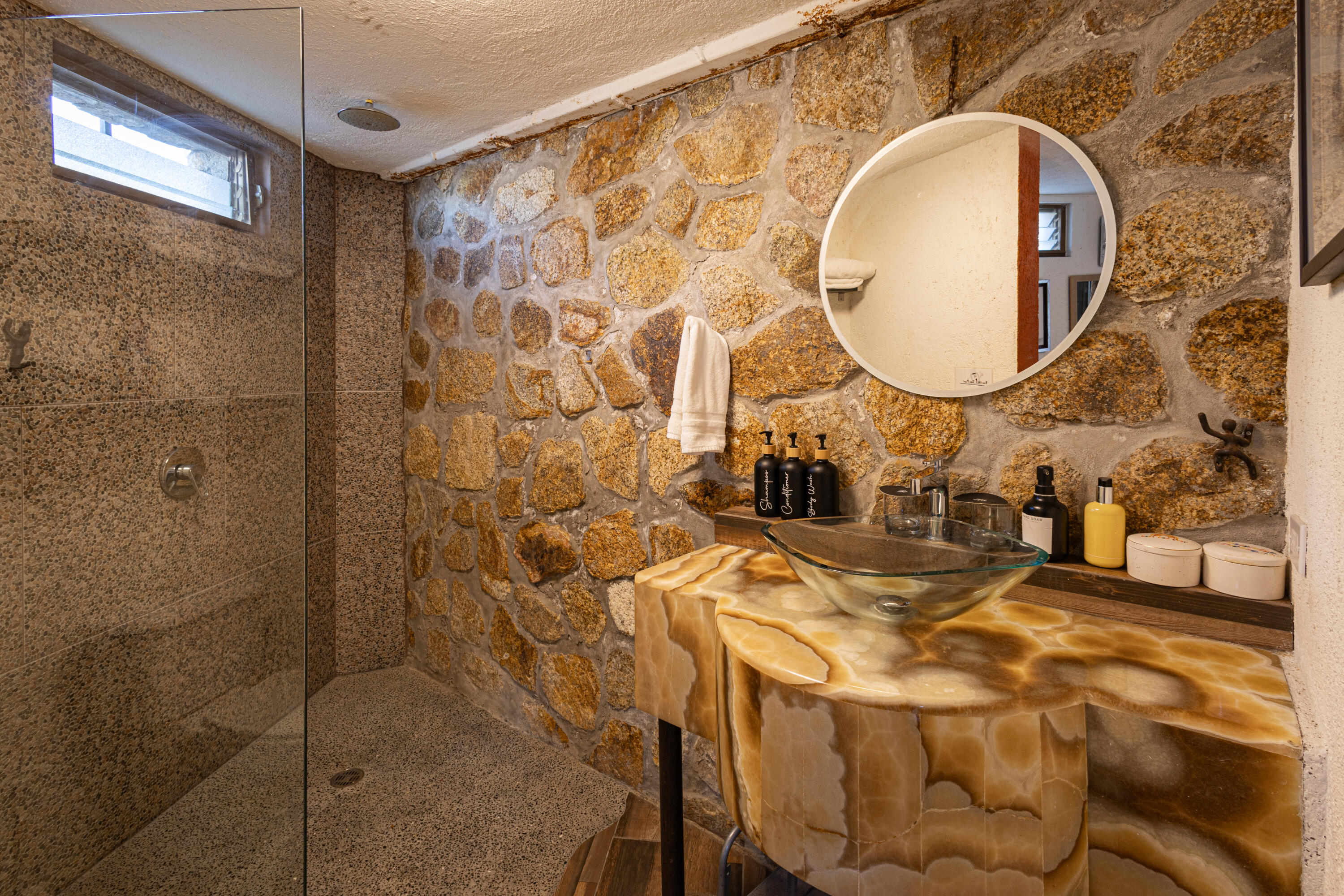 25 Camino Grande Pedregal, Villa Felicidad