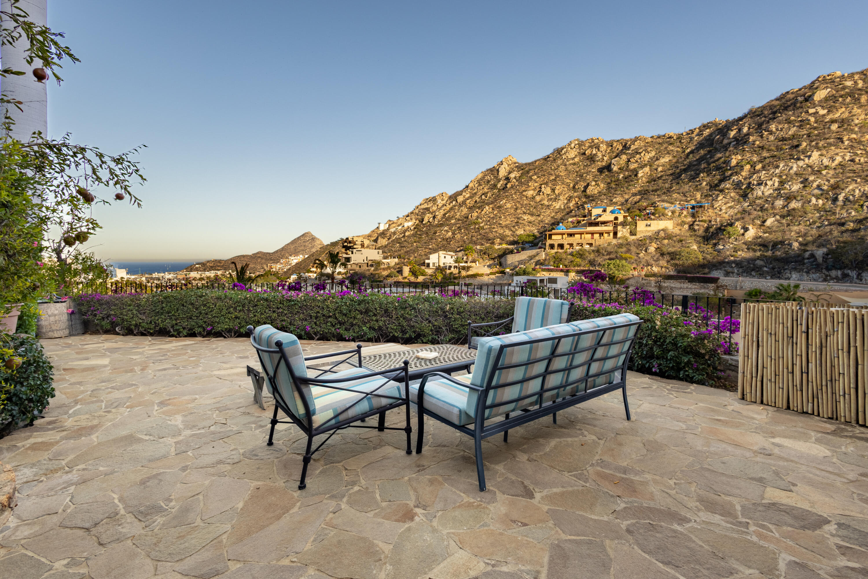 25 Camino Grande Pedregal, Villa Felicidad