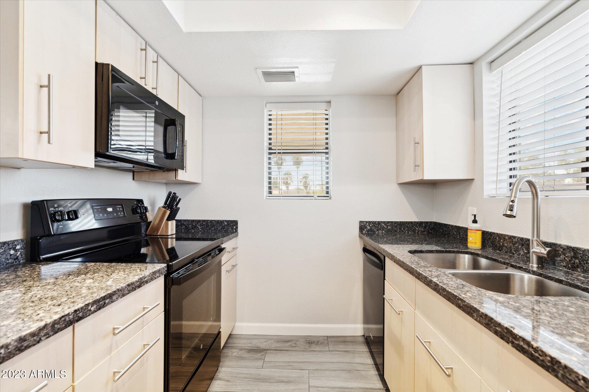 850 S RIVER Drive Unit: 2029