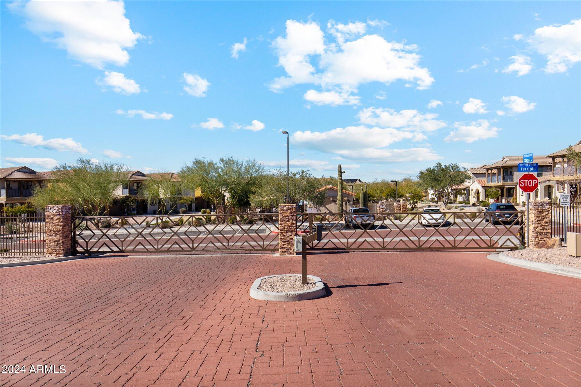 2940 N BRIGHTON --