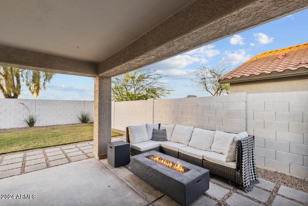 44984 W PARAISO Lane