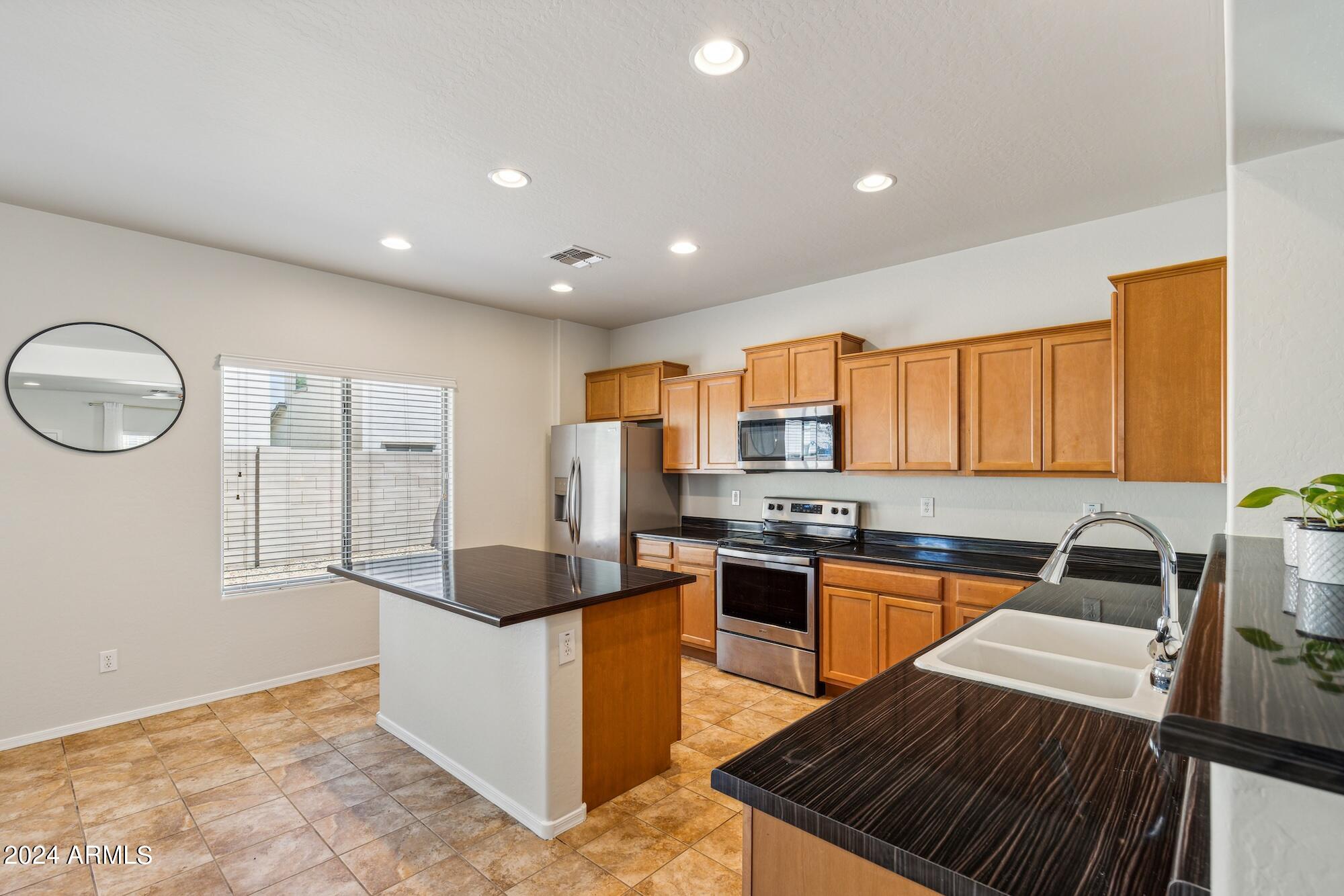 5754 W BETH Drive