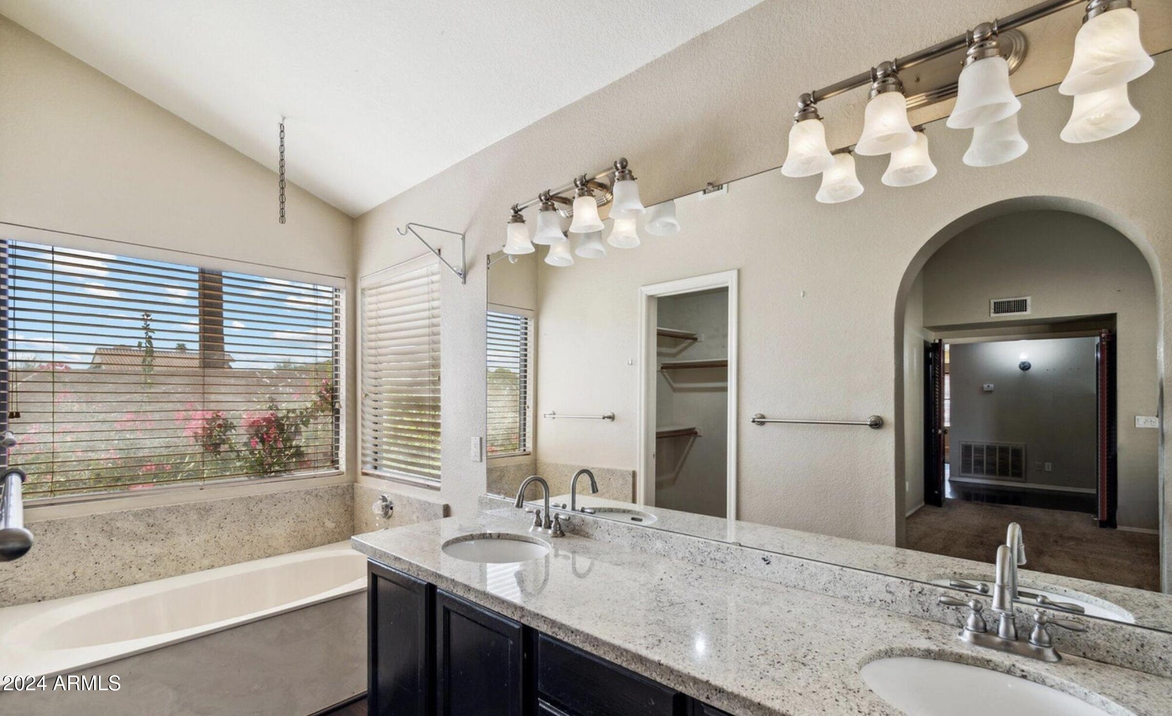 4132 E CHOLLA CANYON Drive