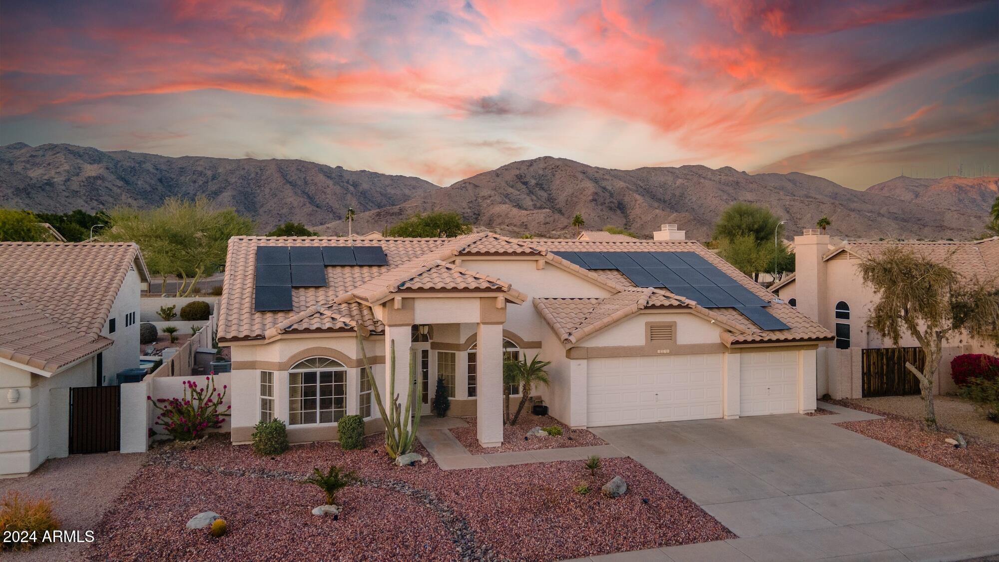 1320 W MUIRWOOD Drive