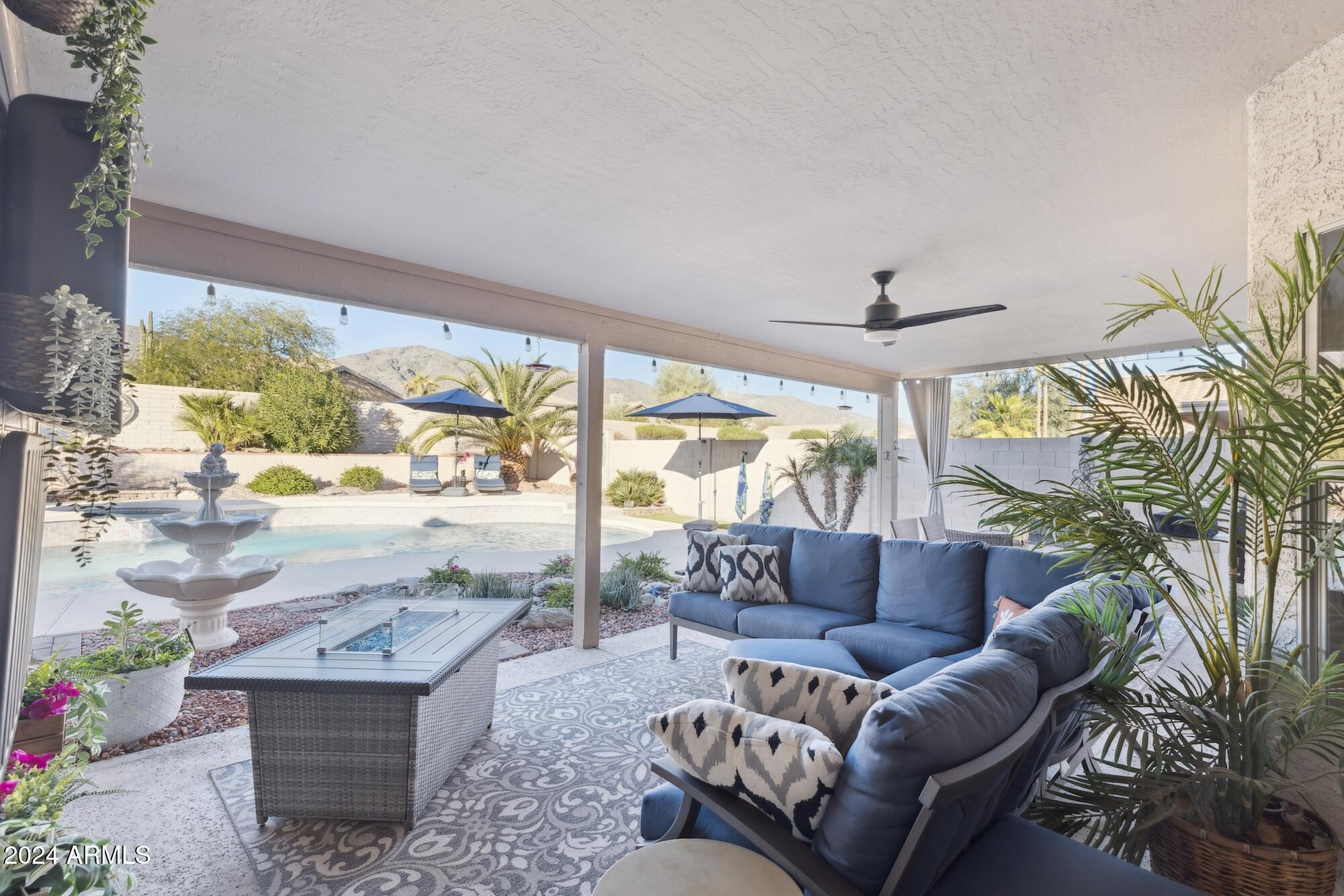 1320 W MUIRWOOD Drive