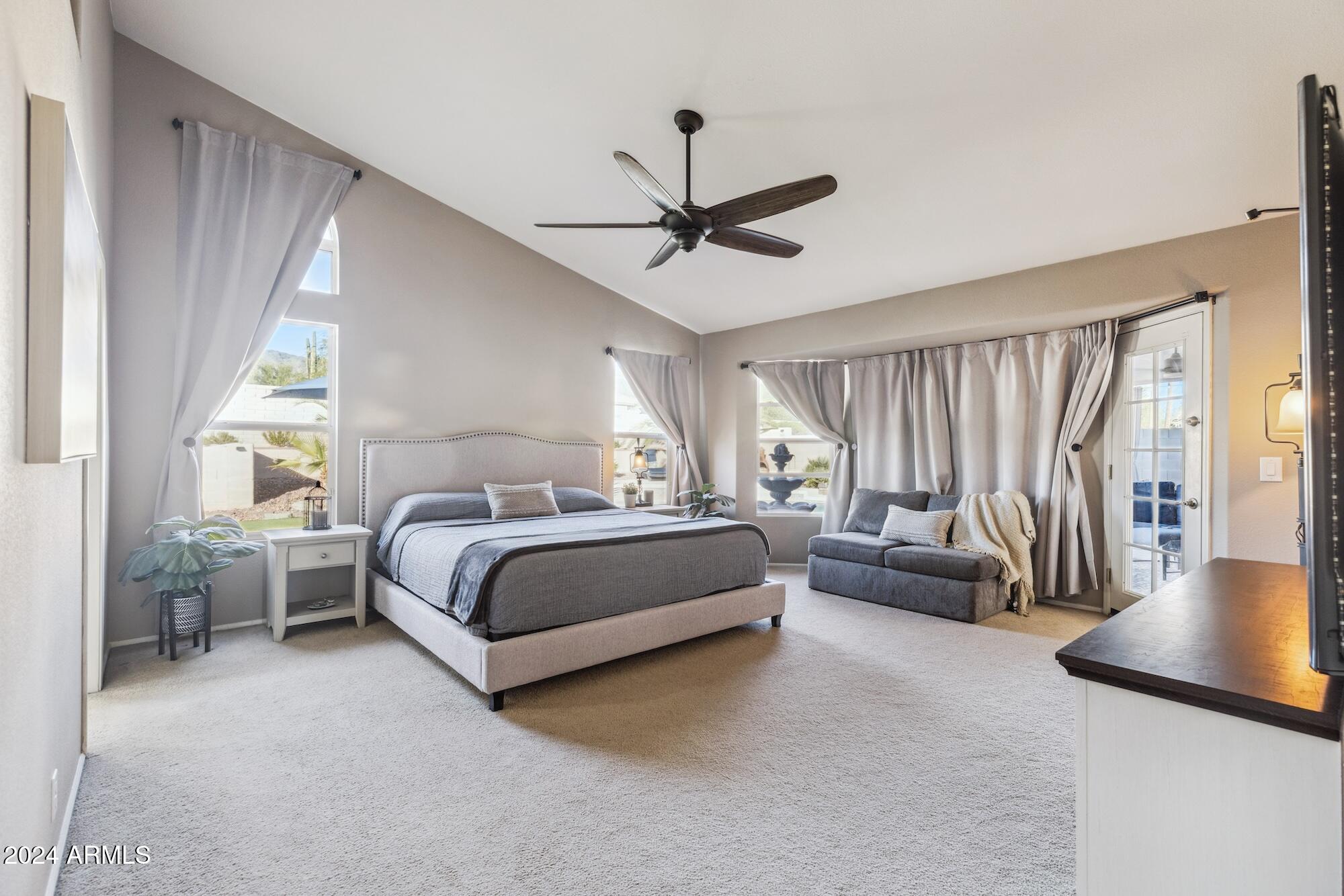 1320 W MUIRWOOD Drive