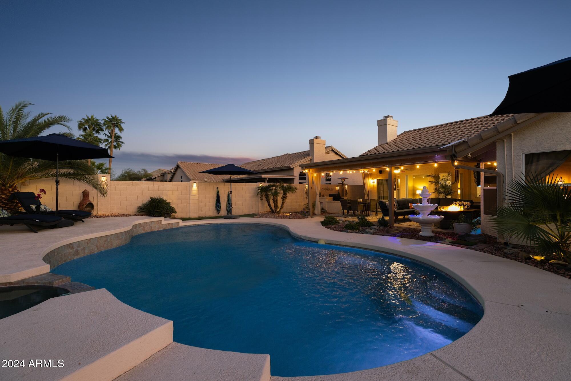 1320 W MUIRWOOD Drive