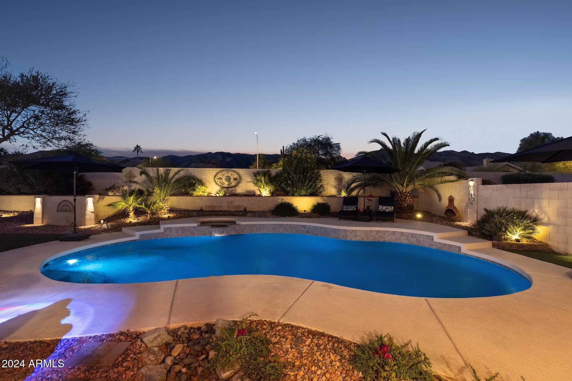 1320 W MUIRWOOD Drive