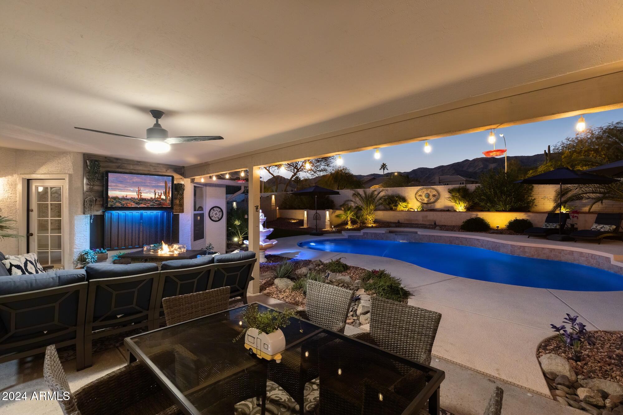 1320 W MUIRWOOD Drive