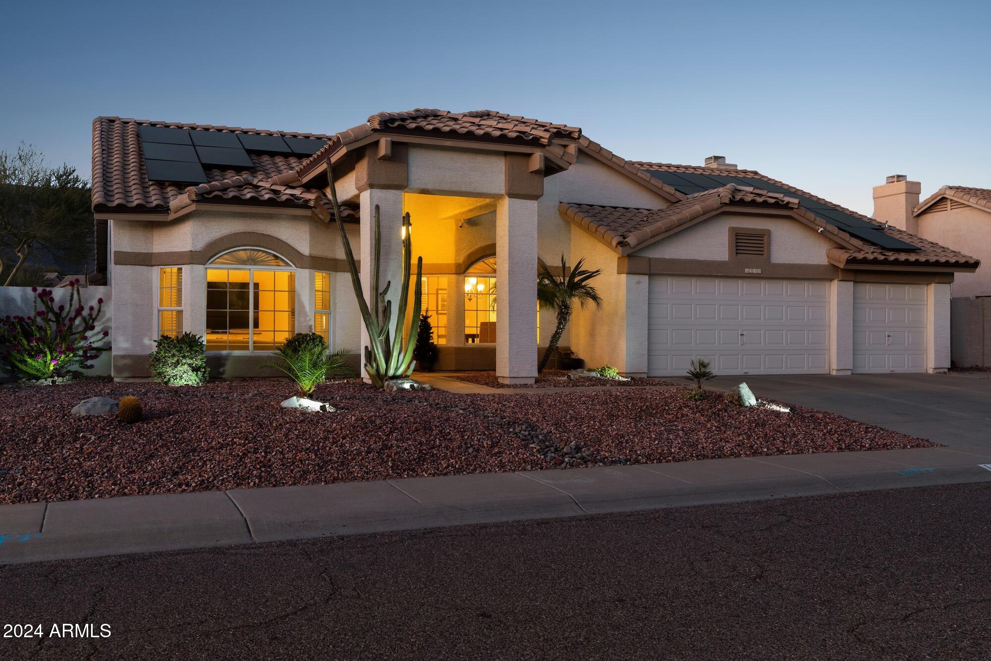 1320 W MUIRWOOD Drive