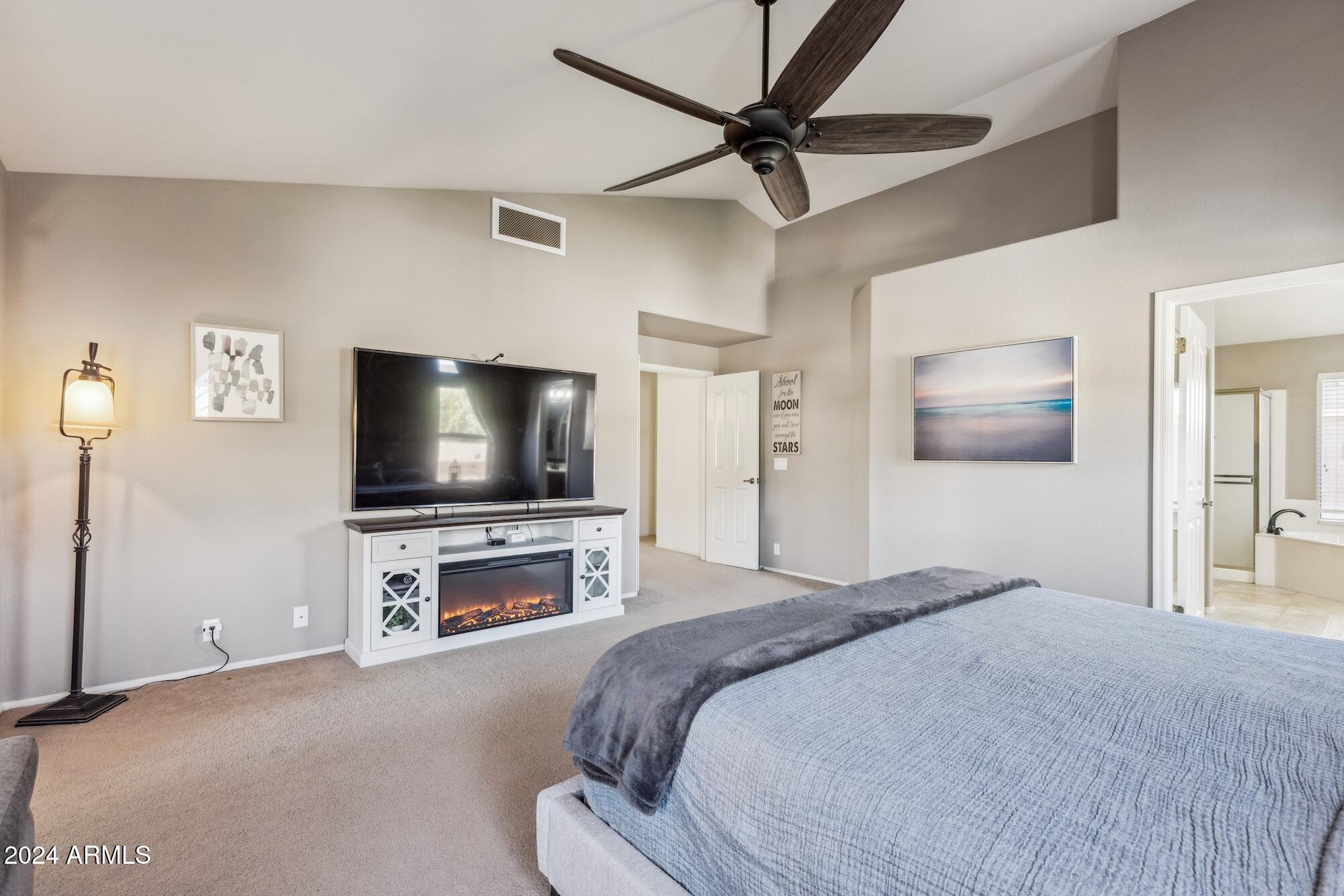 1320 W MUIRWOOD Drive