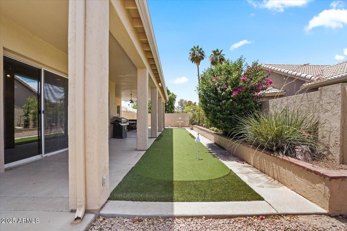 23702 S DESERT SANDS Drive