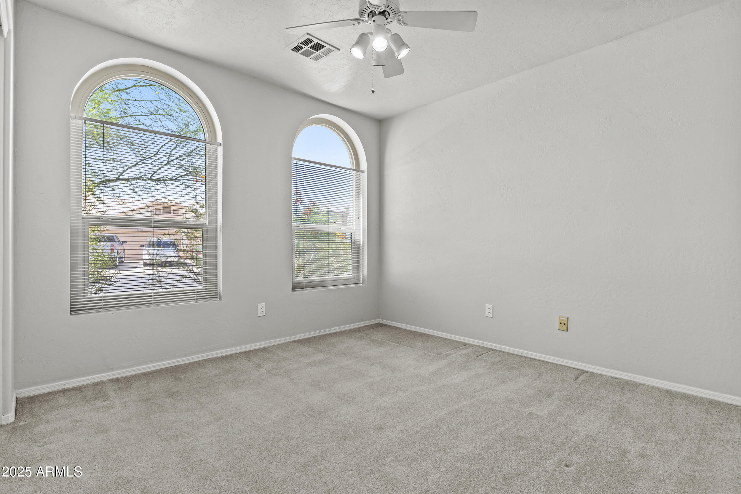 1135 W SEA FOG Drive