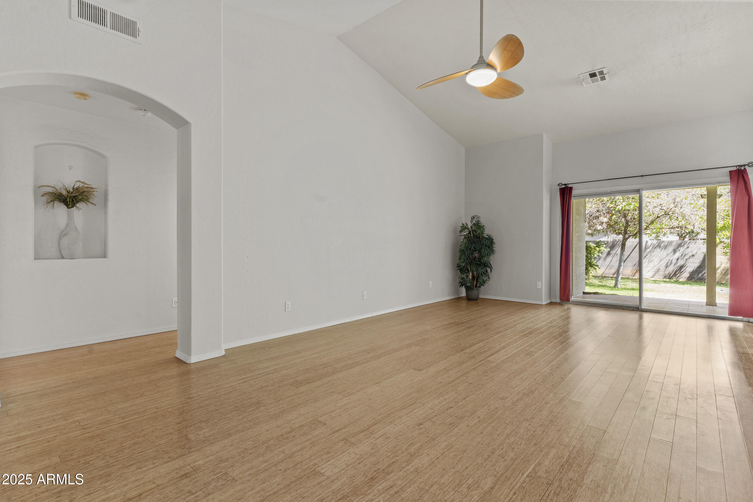 1135 W SEA FOG Drive