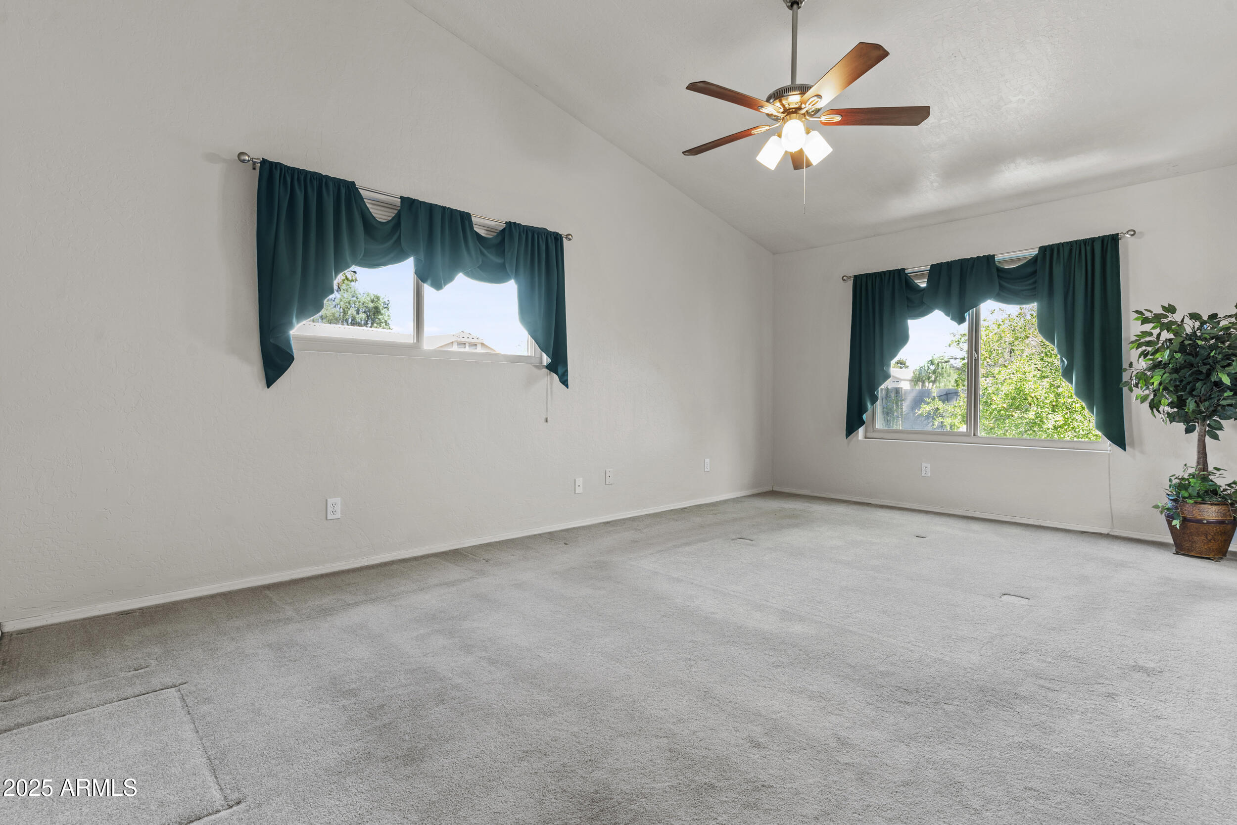 1135 W SEA FOG Drive