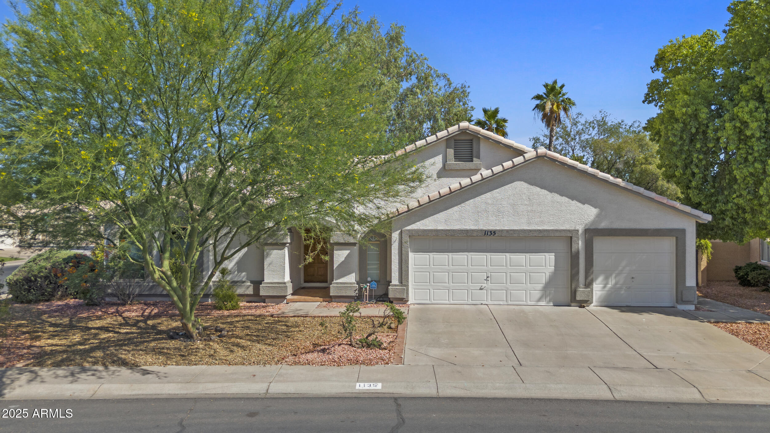 1135 W SEA FOG Drive