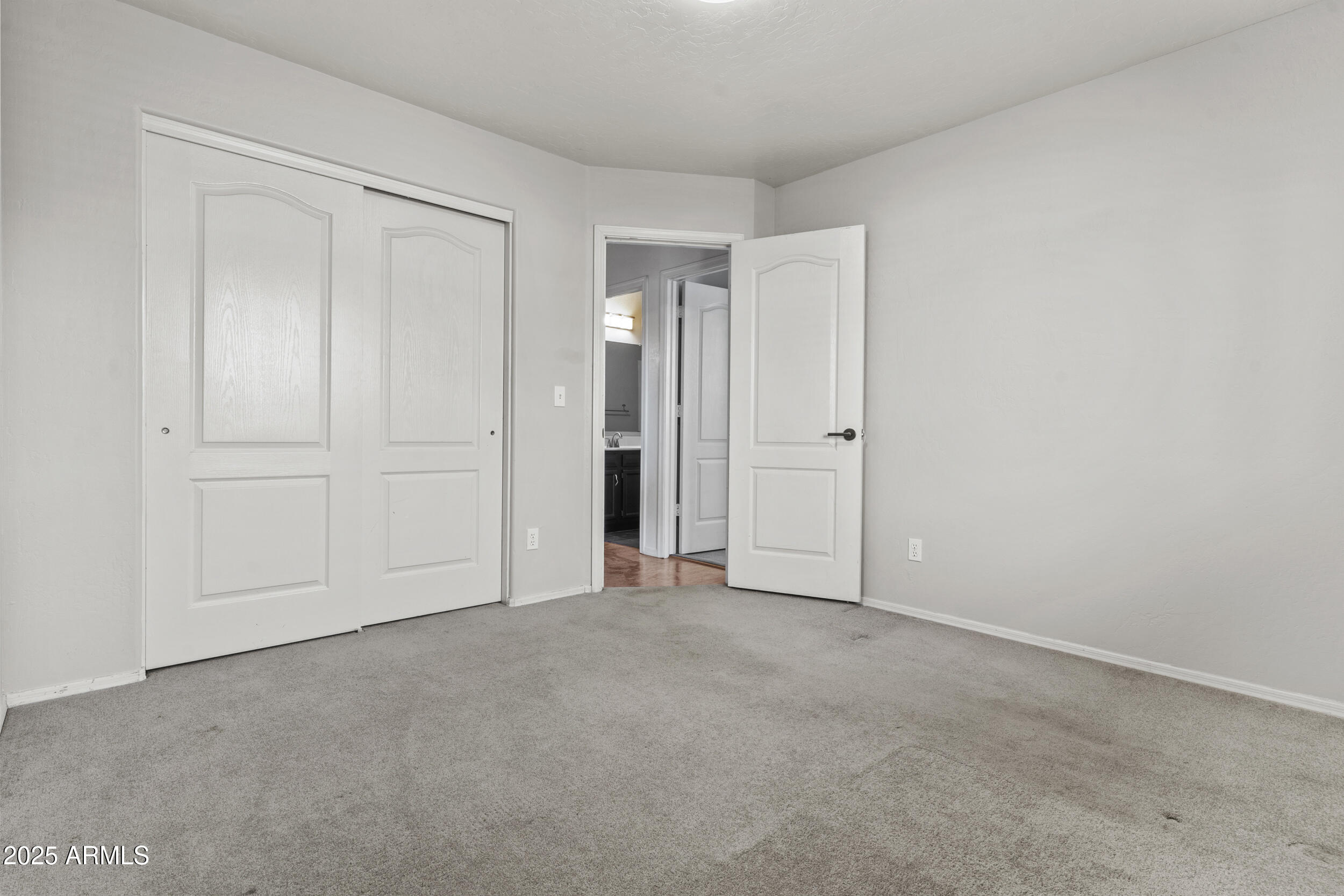 1135 W SEA FOG Drive