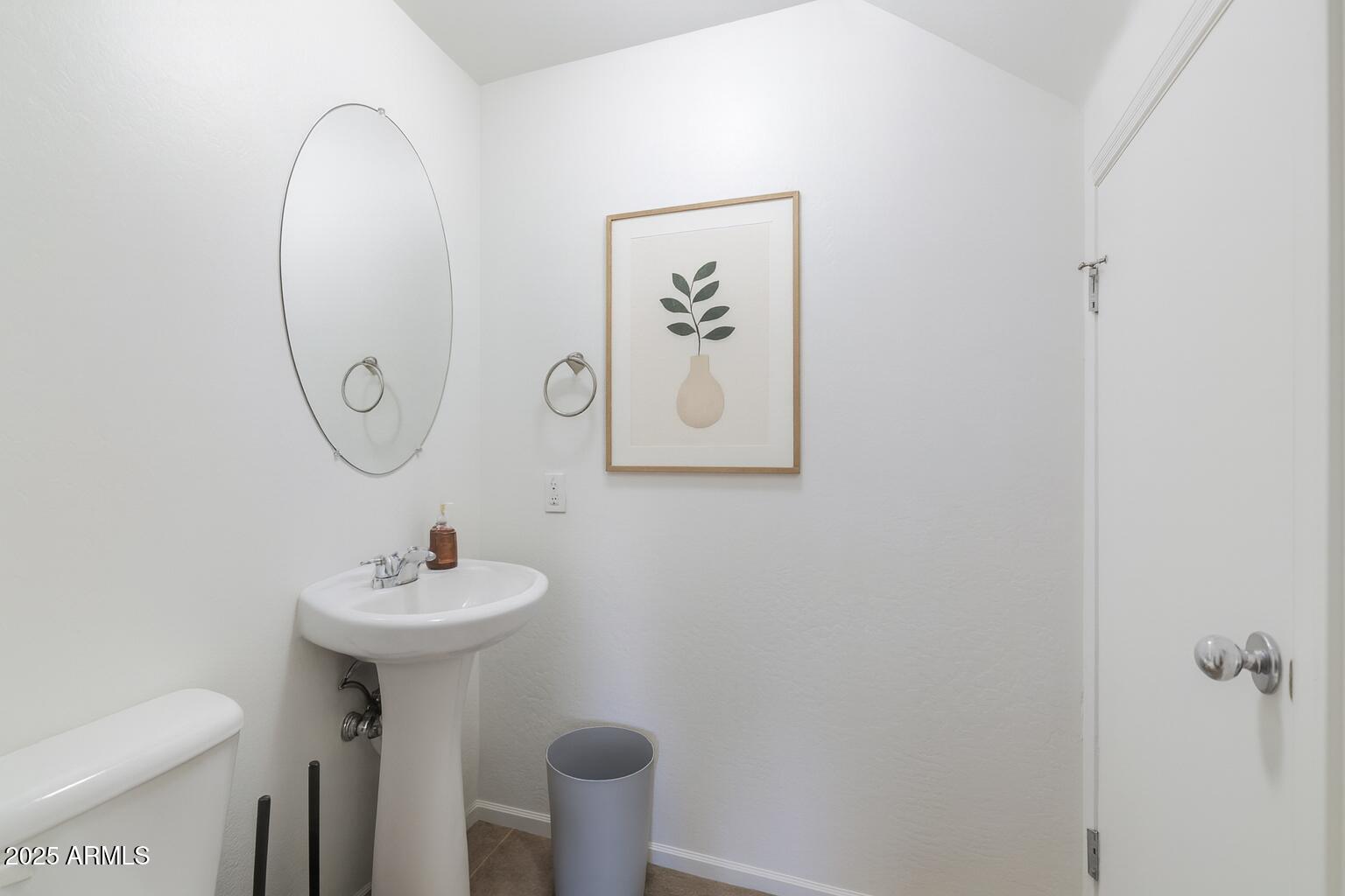 44175 W KNAUSS Drive