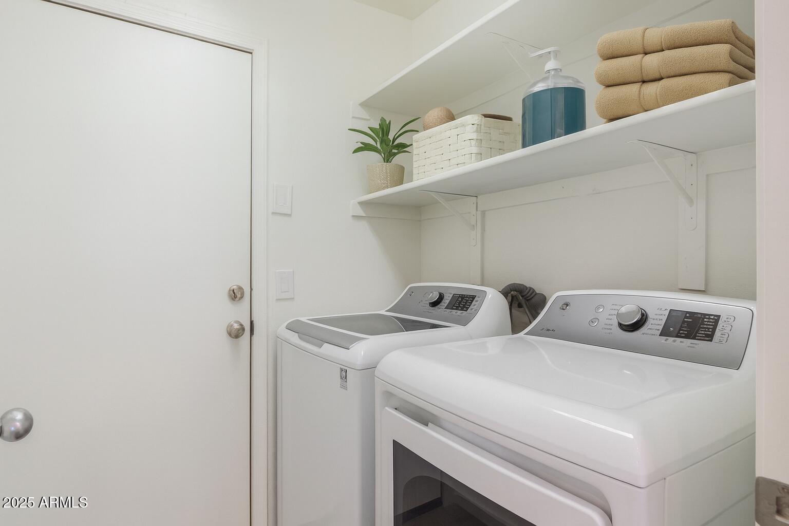 44175 W KNAUSS Drive