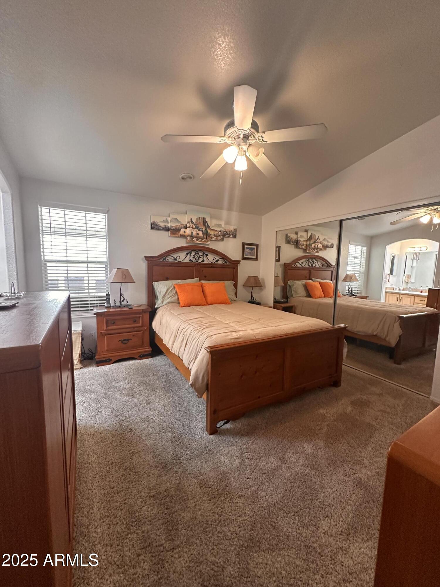 650 N Hawes Road, 4609