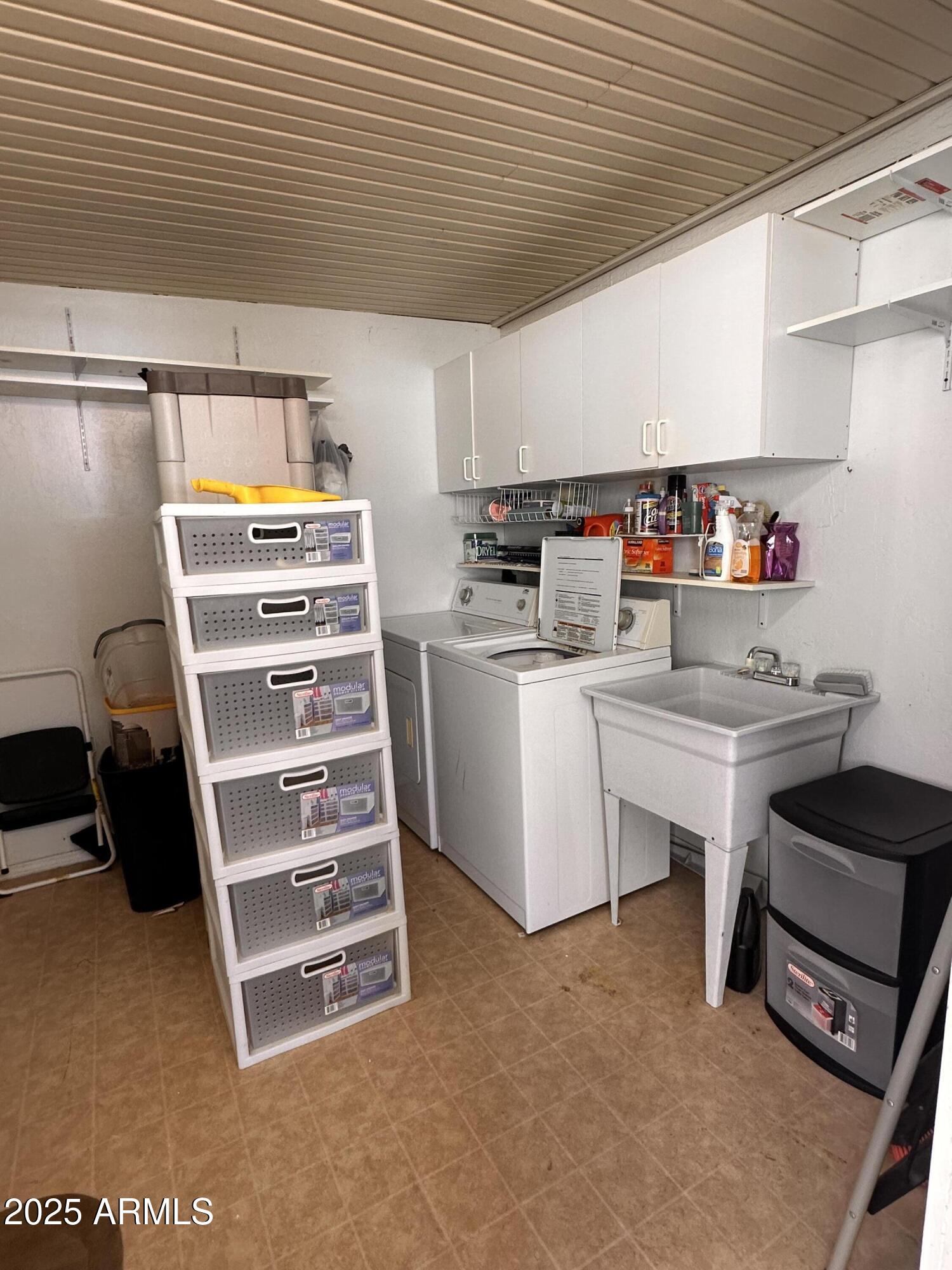 650 N Hawes Road, 4609