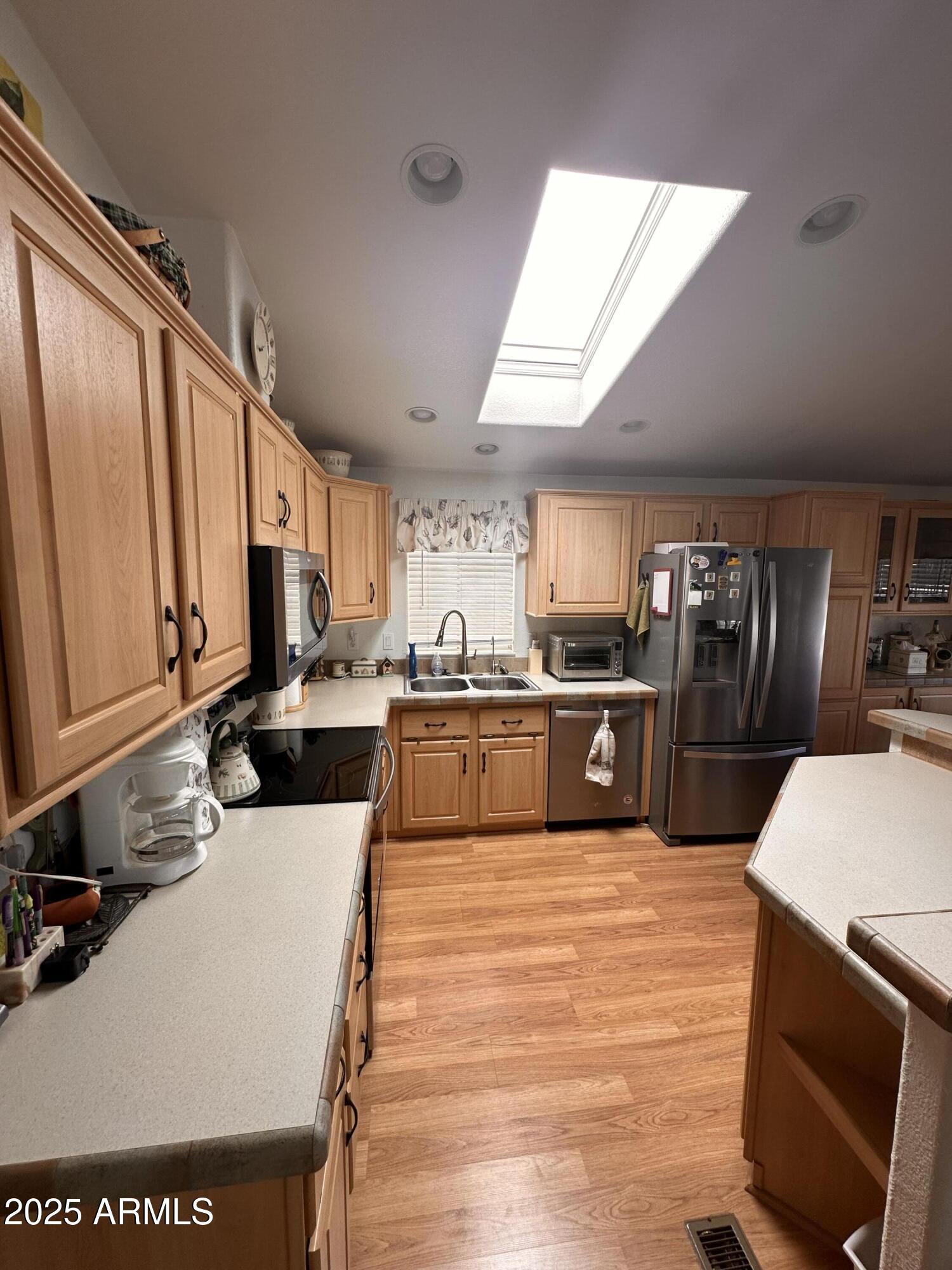 650 N Hawes Road, 4609