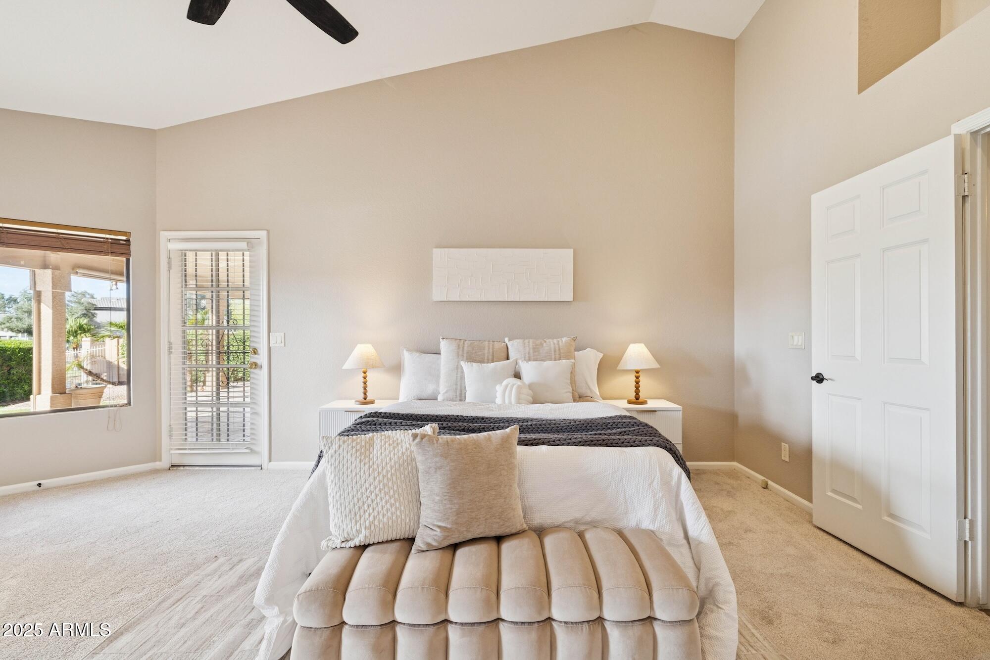 510 S LAGOON Drive, Gilbert