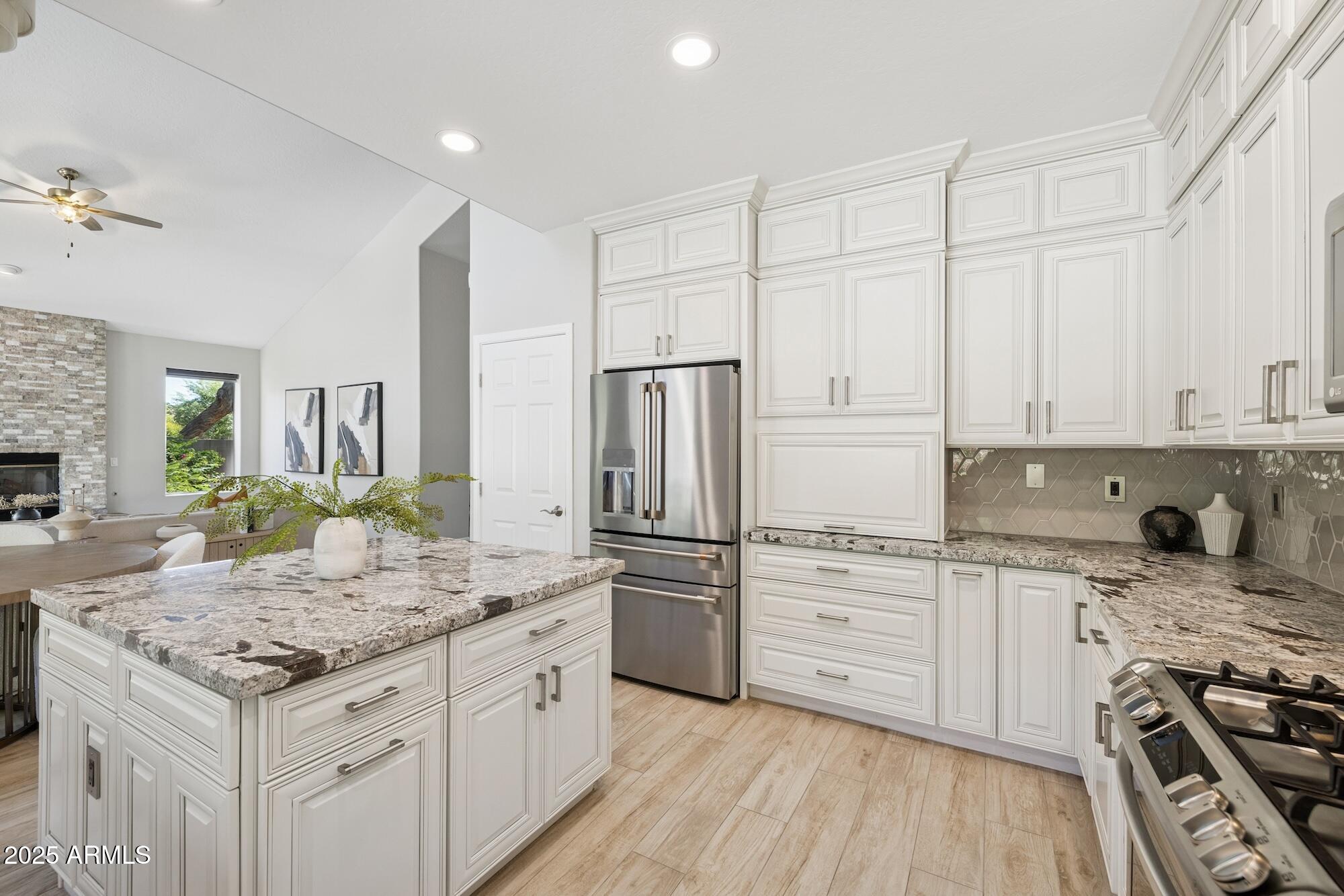 7222 E RUSTLING Pass