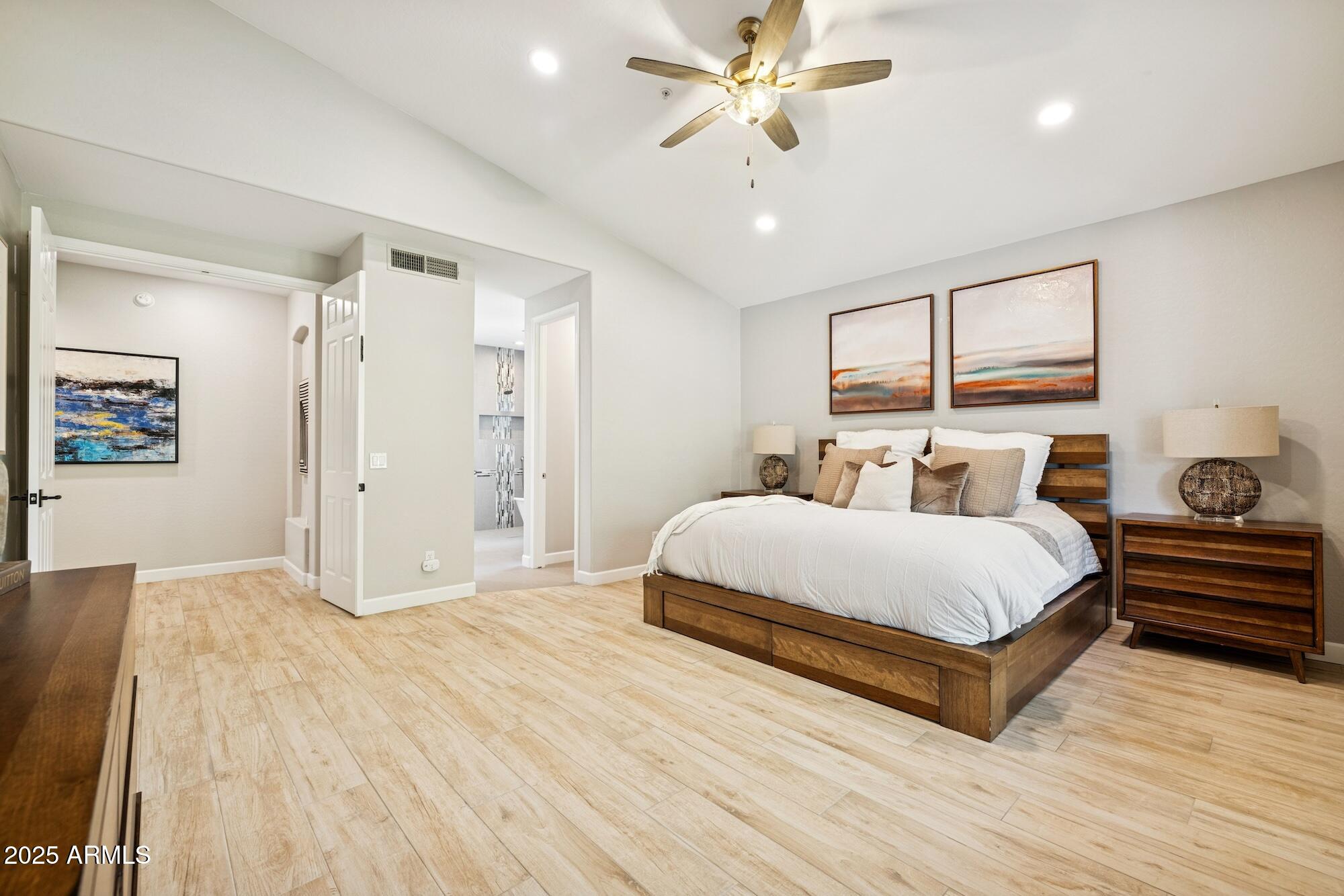 7222 E RUSTLING Pass