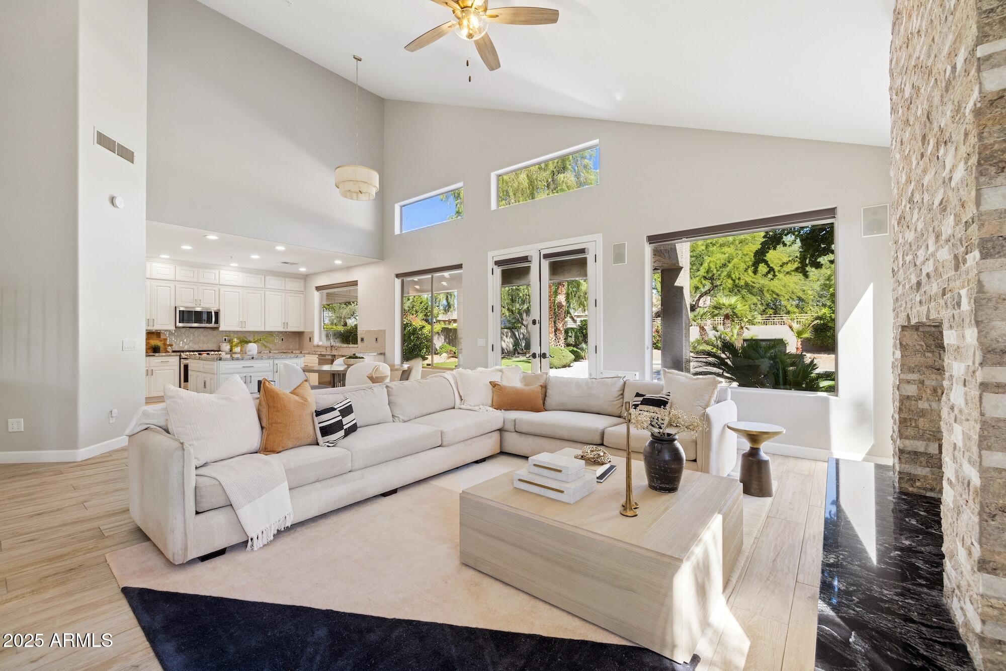 7222 E RUSTLING Pass