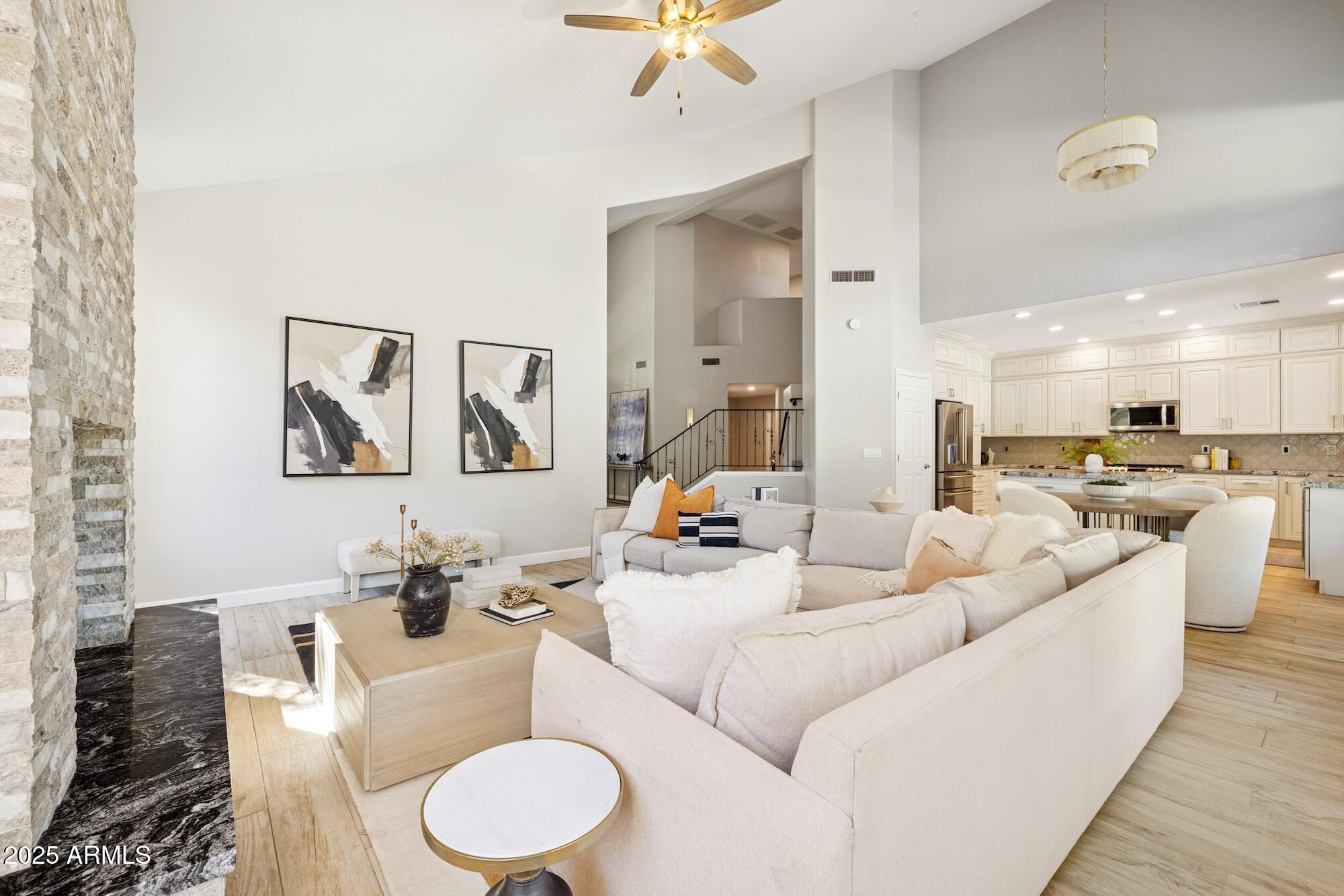 7222 E RUSTLING Pass