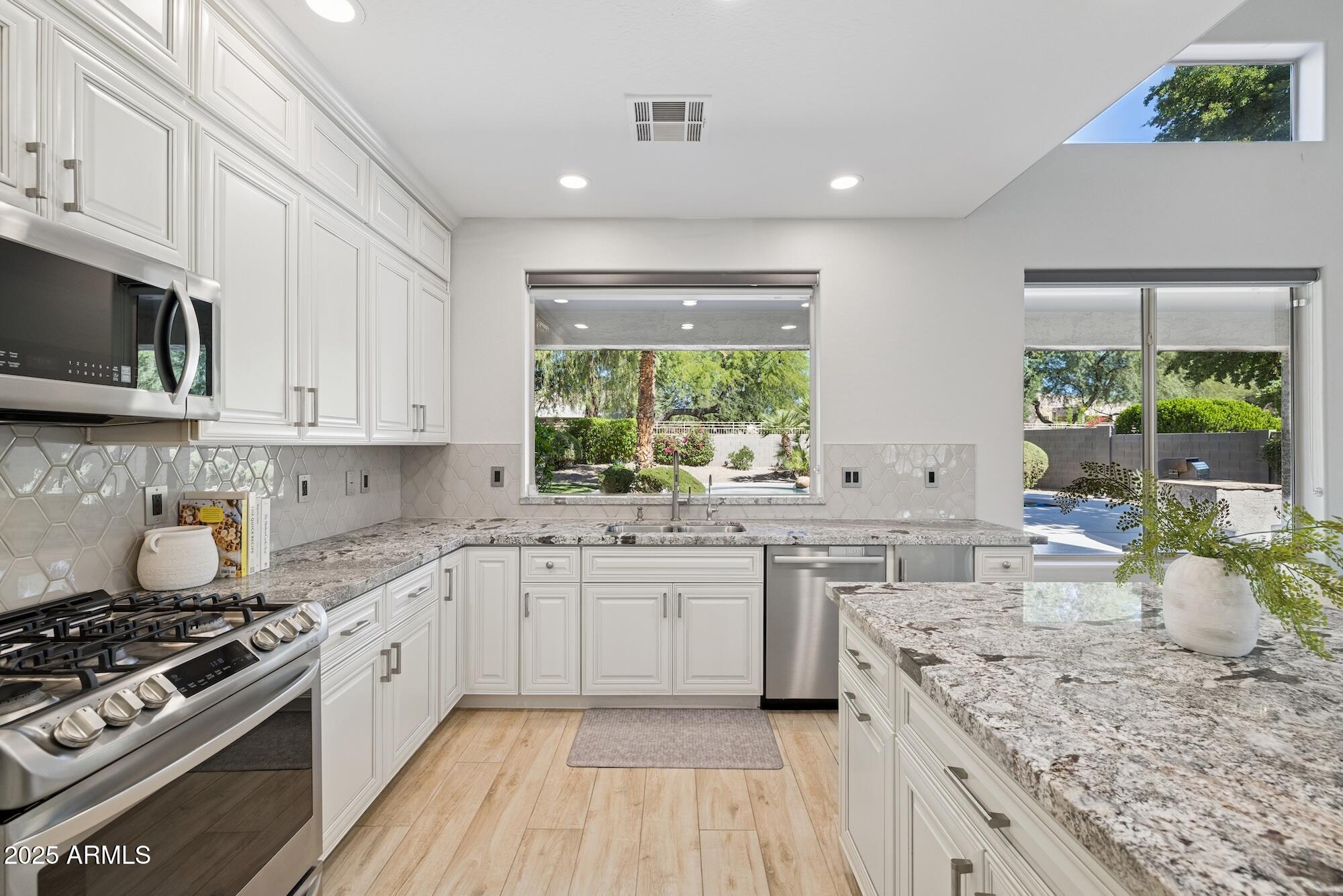 7222 E RUSTLING Pass