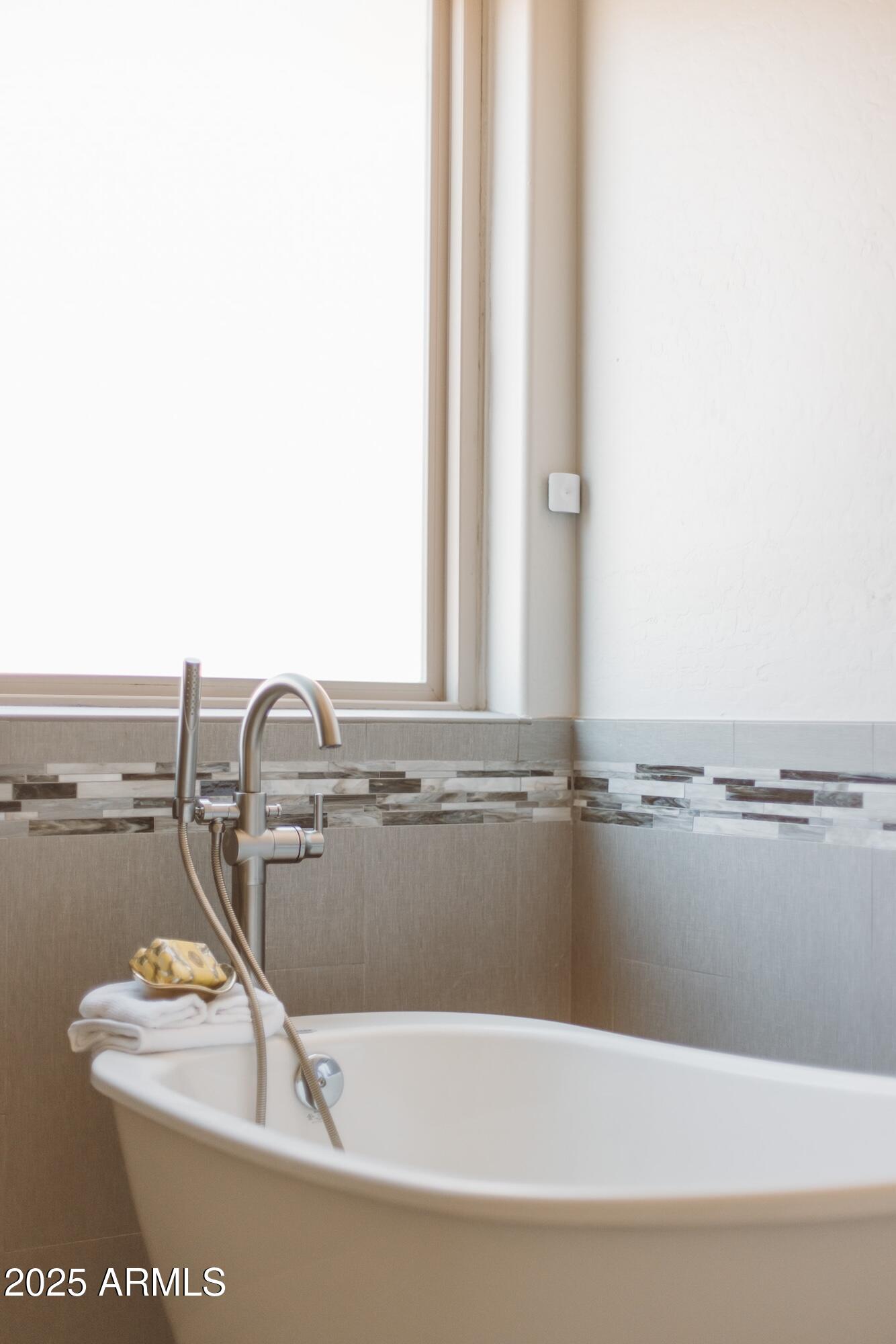 7222 E RUSTLING Pass