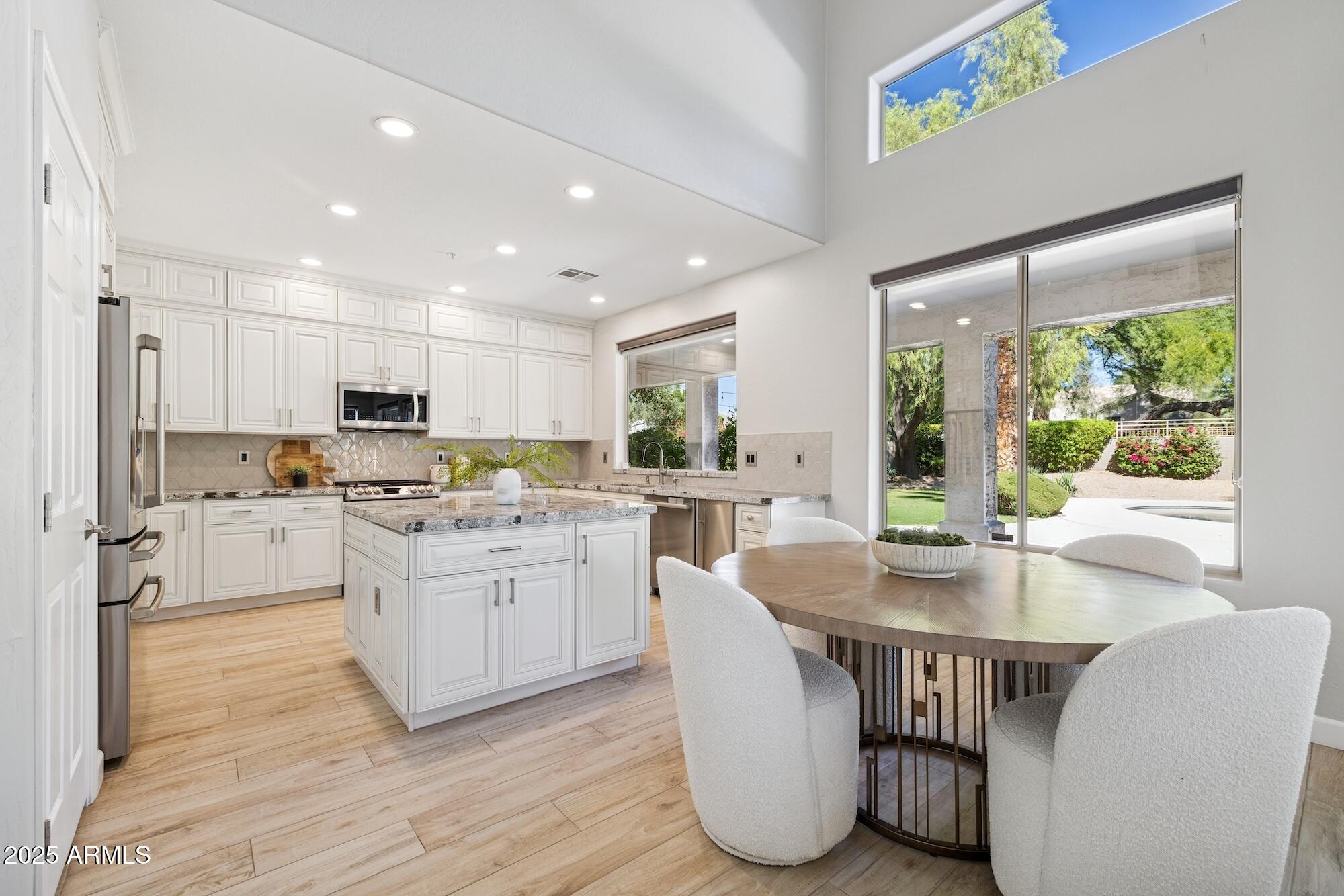 7222 E RUSTLING Pass