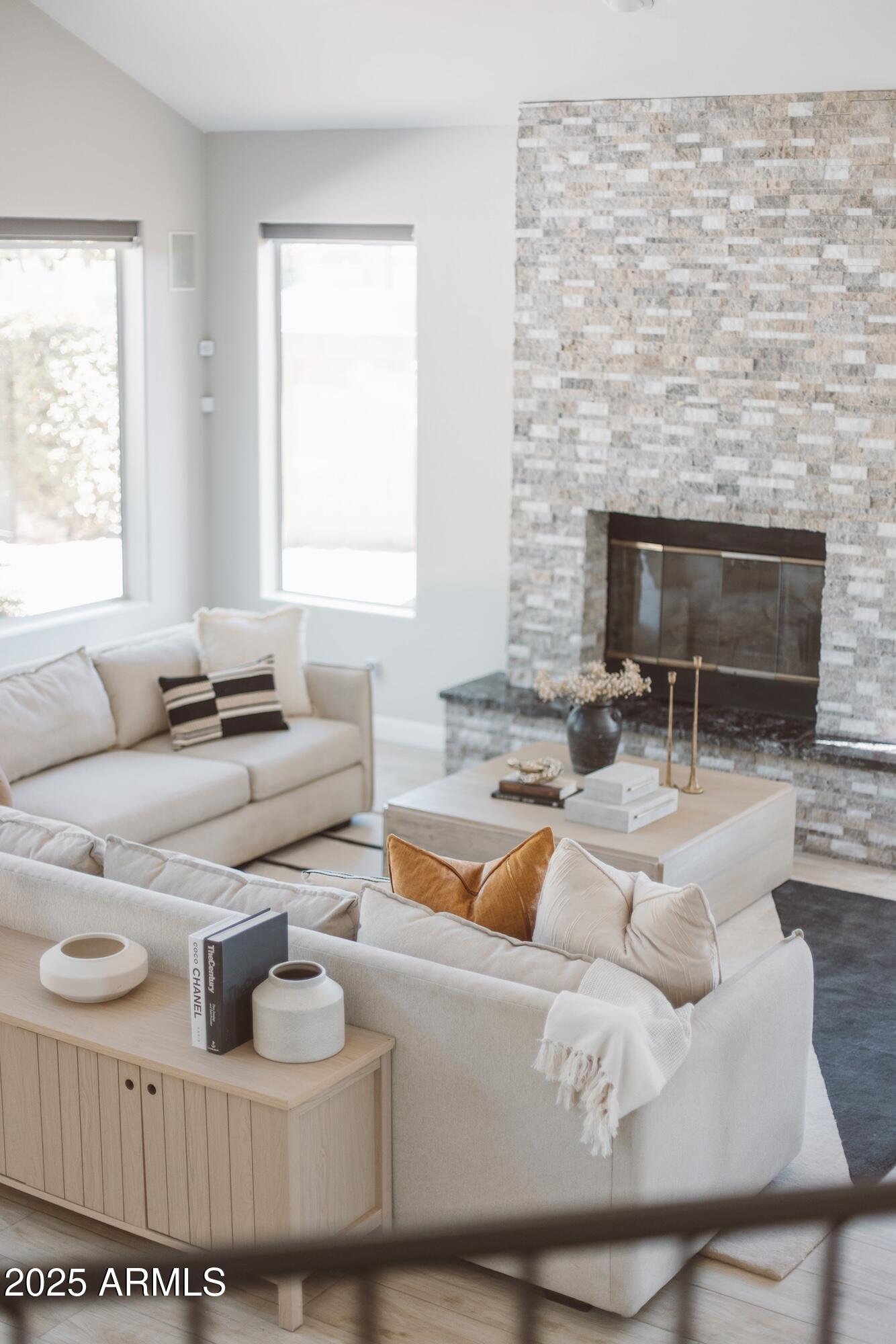 7222 E RUSTLING Pass