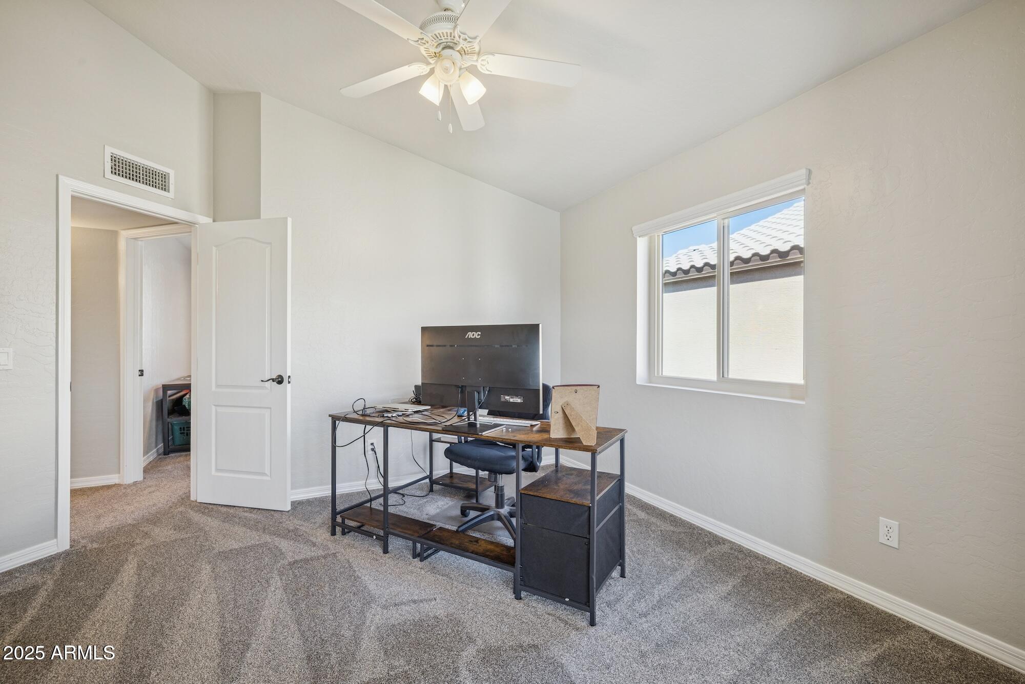 919 S PARADISE Drive