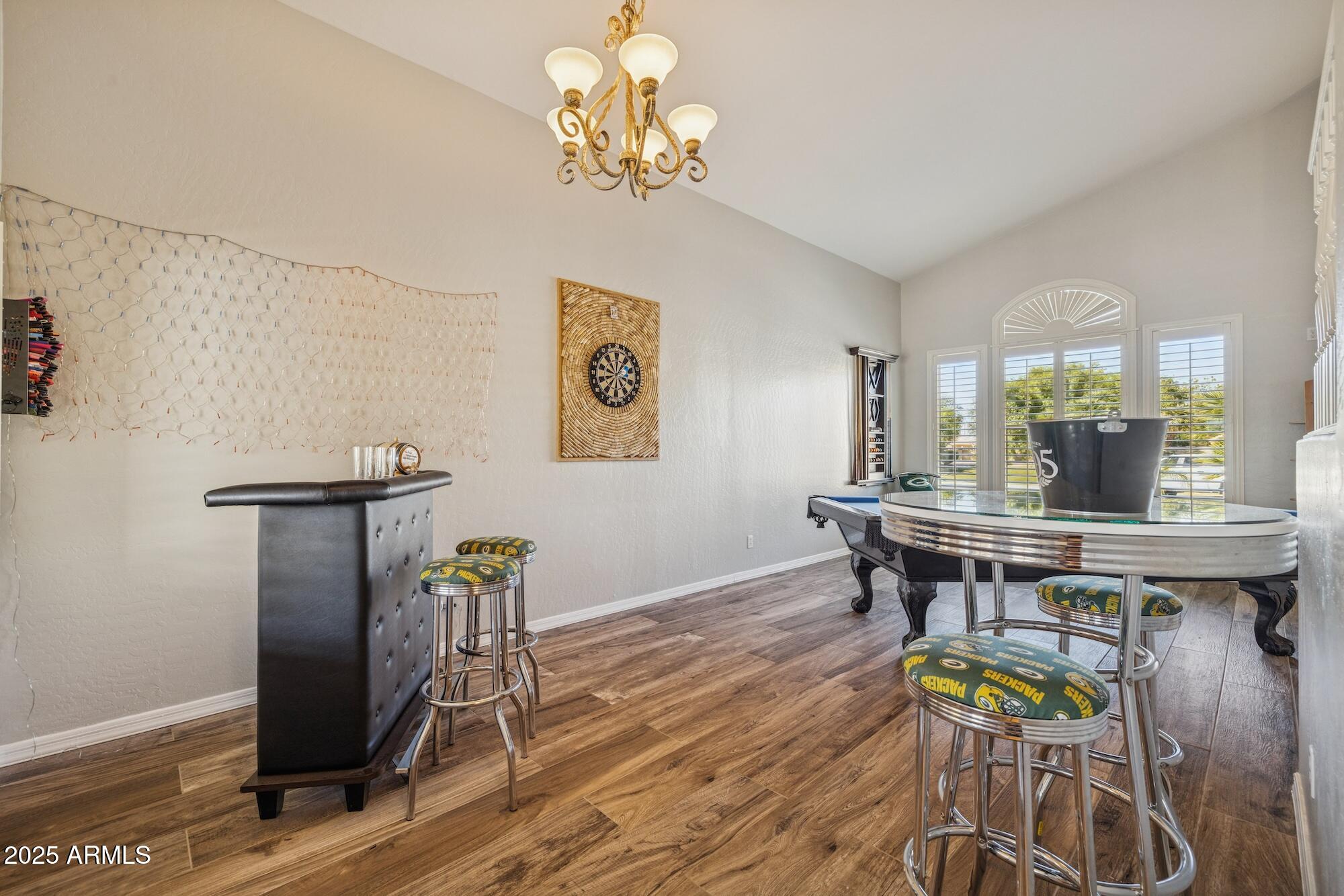 919 S PARADISE Drive