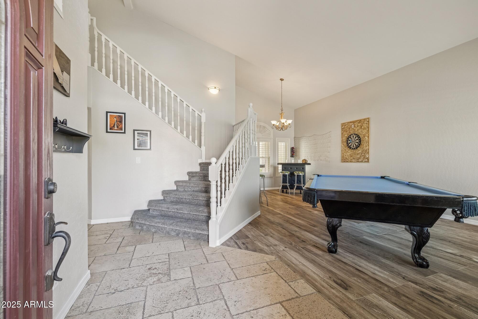 919 S PARADISE Drive