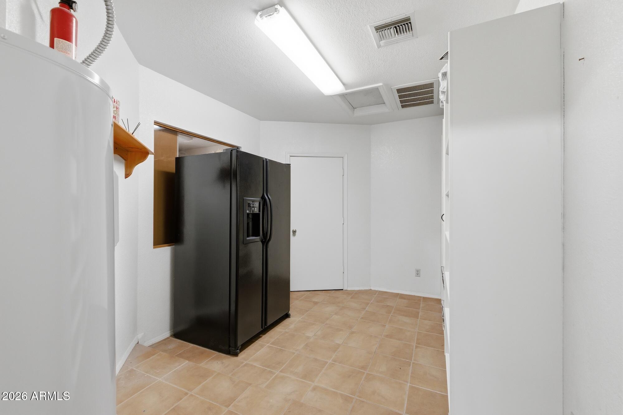 1338 E SUNBURST Lane