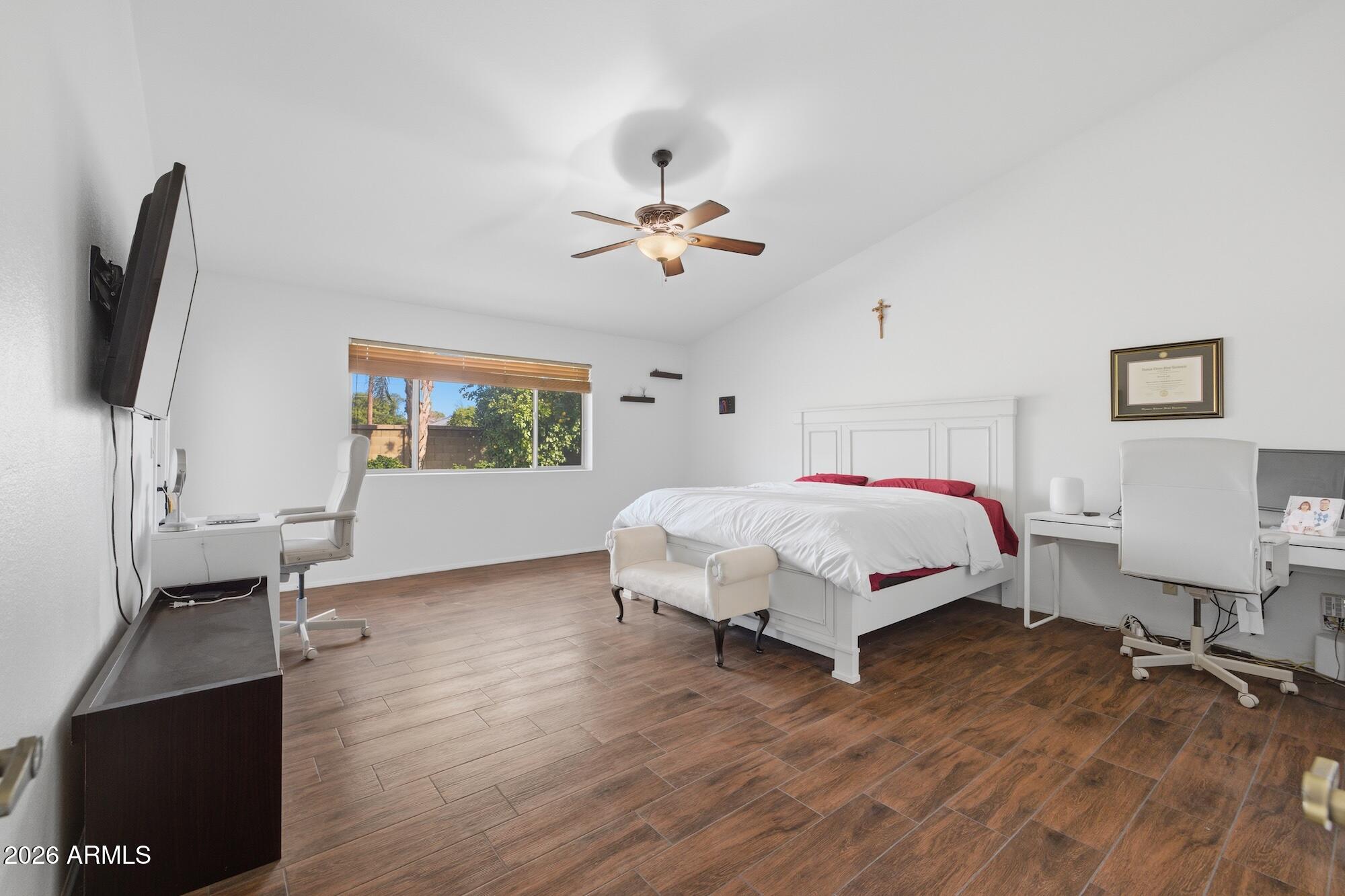 1338 E SUNBURST Lane