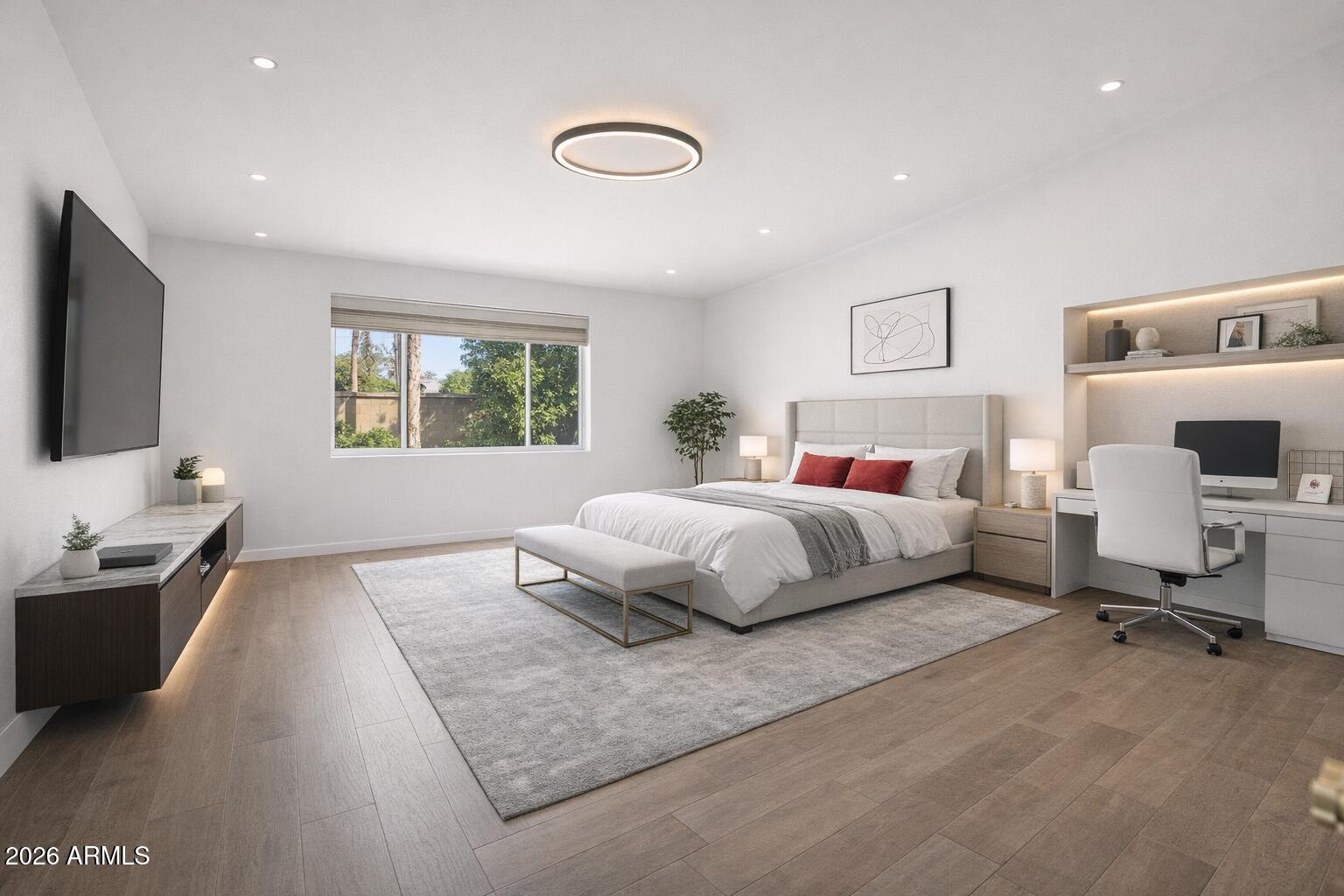 1338 E SUNBURST Lane