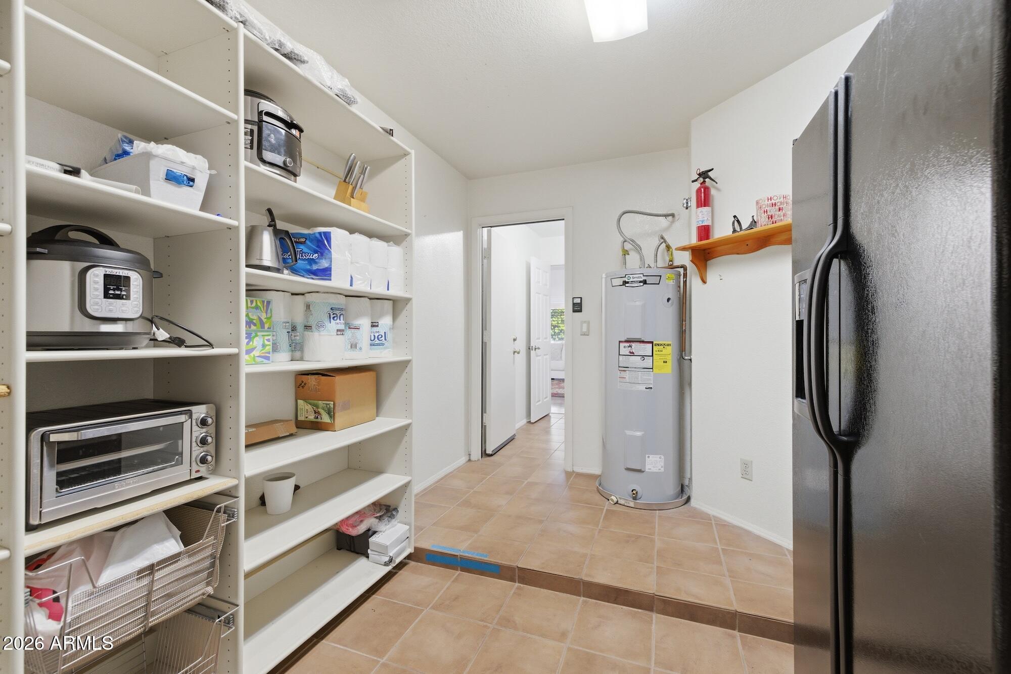 1338 E SUNBURST Lane